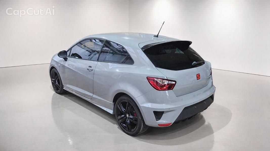 SEAT Ibiza SC 1.8 TSI Cupra-image-1