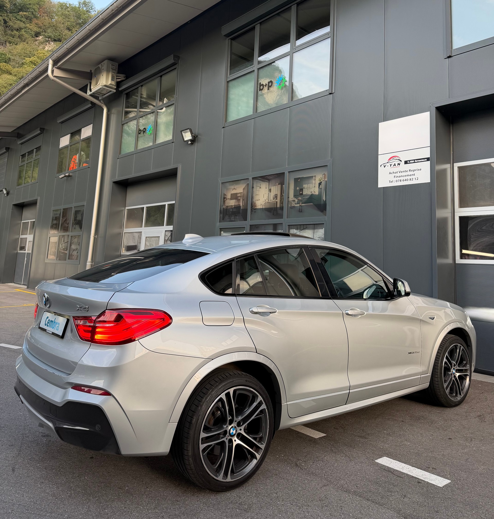 BMW X4 xDrive 35d Pack-M Steptronic-image-6