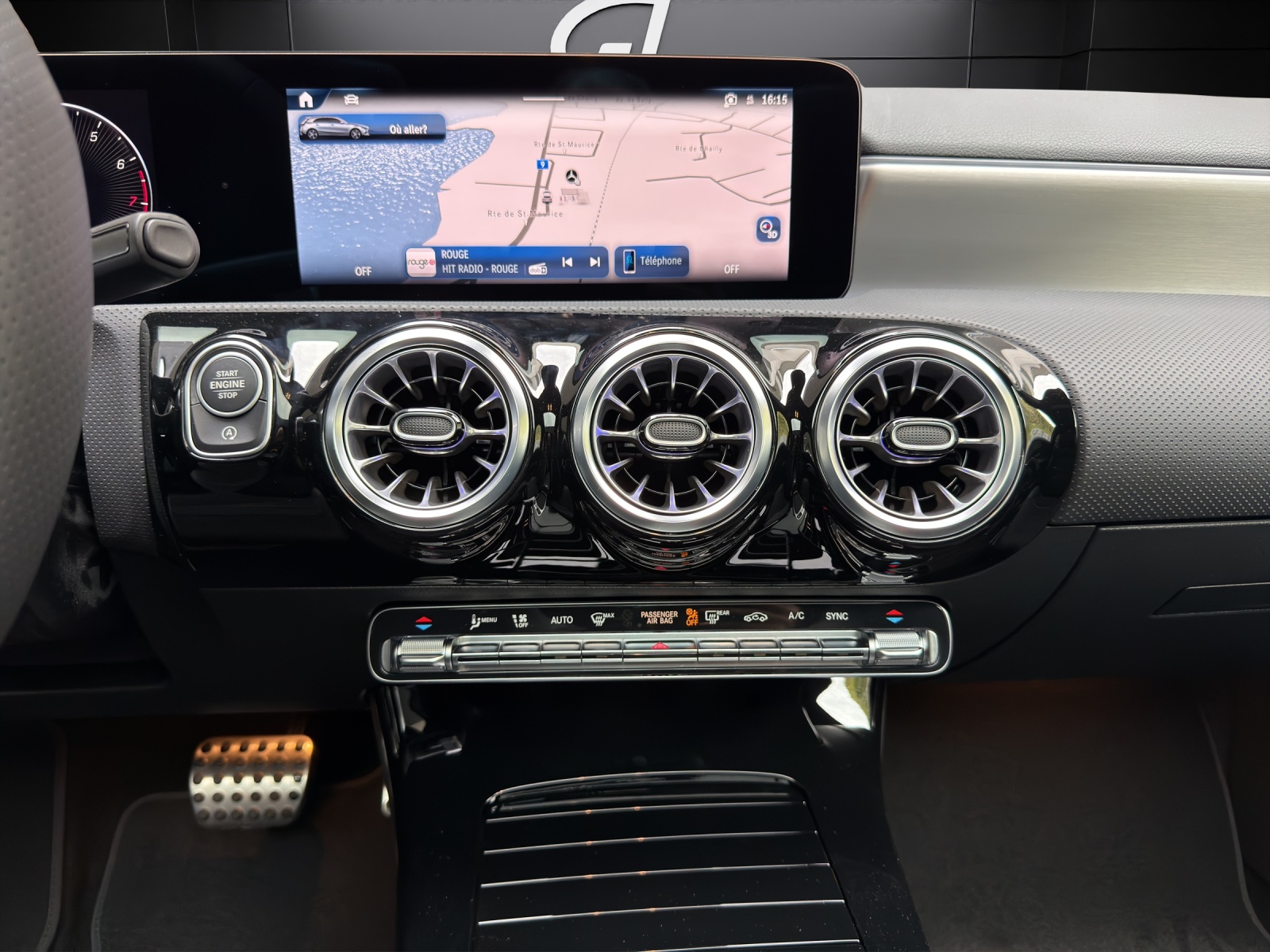 MERCEDES-BENZ A 250 4Matic 8G-DCT-image-14