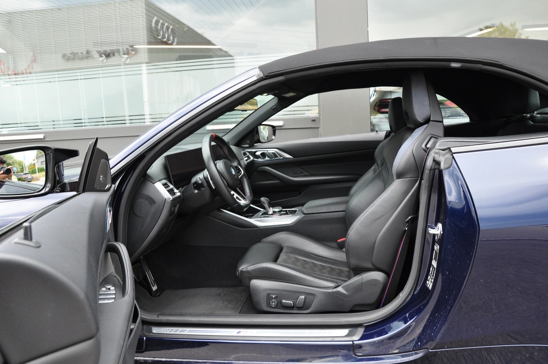 BMW M4 Cabrio Competition M xDrive-image-20
