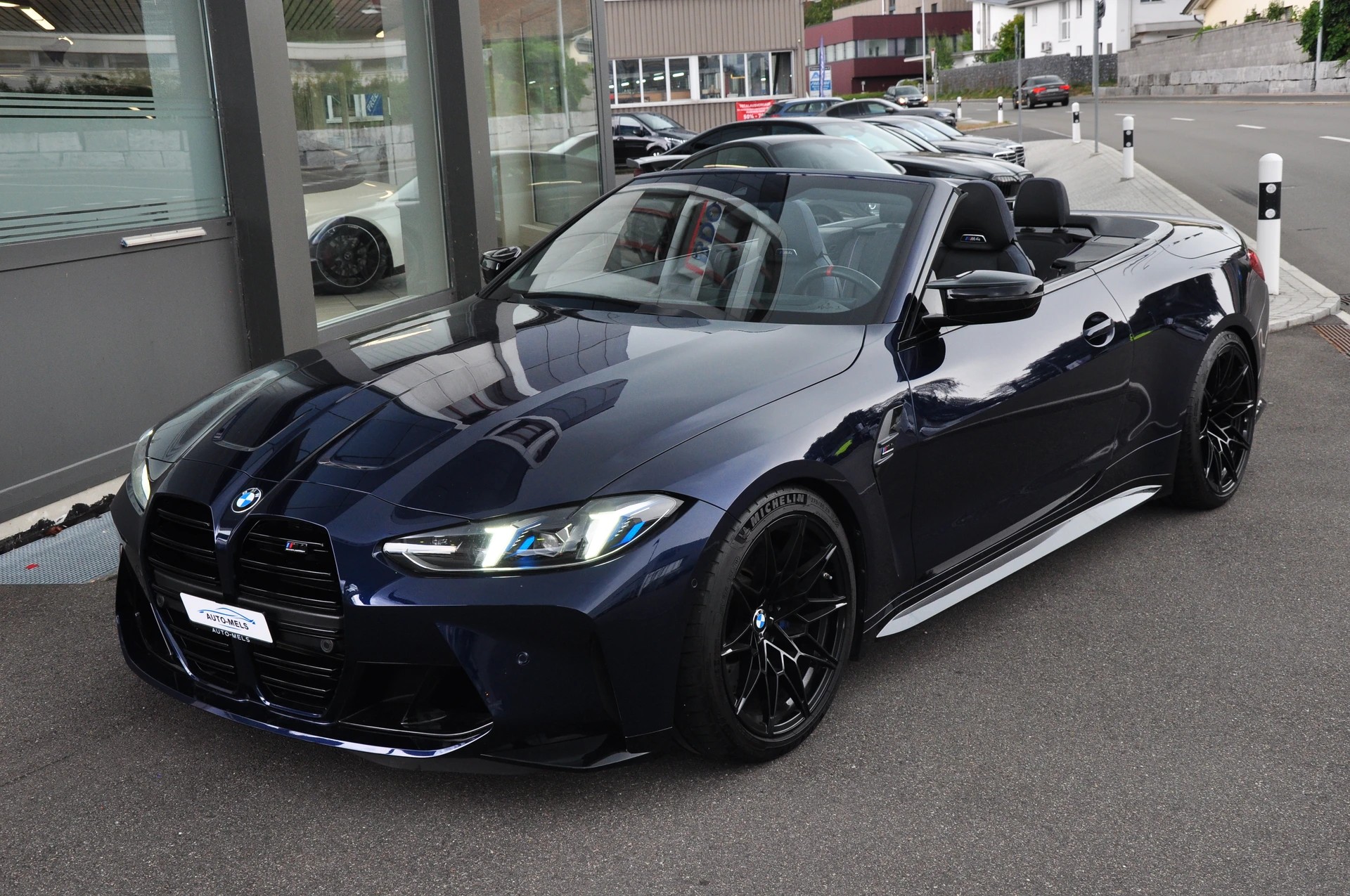 BMW M4 Cabrio Competition M xDrive-image-17