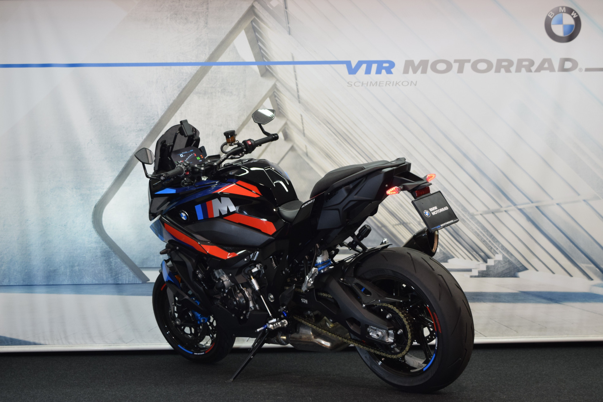 BMW M 1000 XR Competition Sofort verfügbar!-showroom-element-3