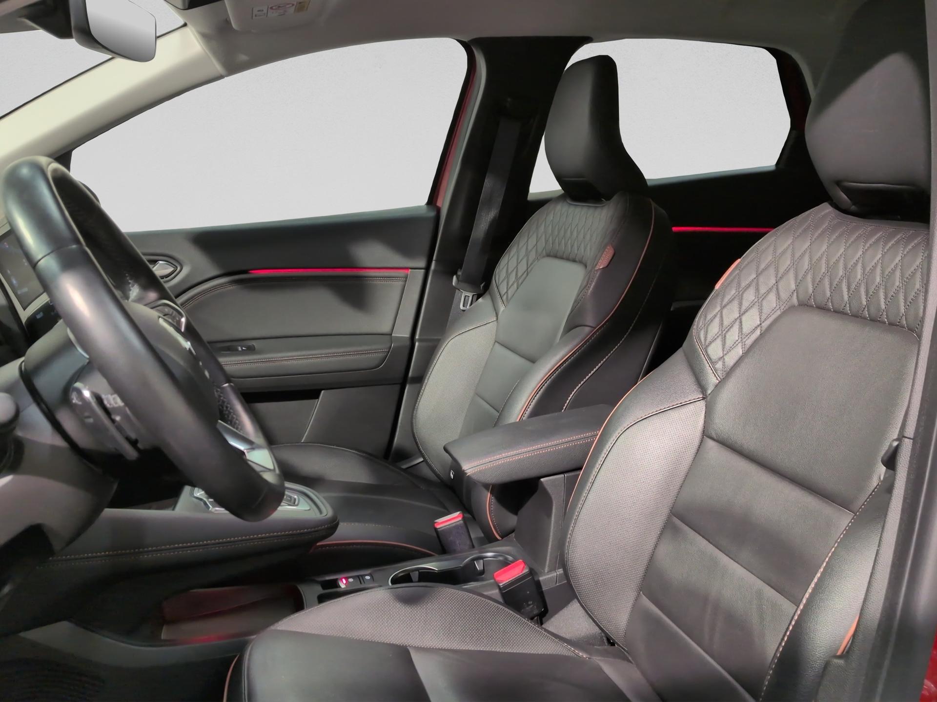 RENAULT Captur 1.3 TCe EDC Initiale Paris-image-8