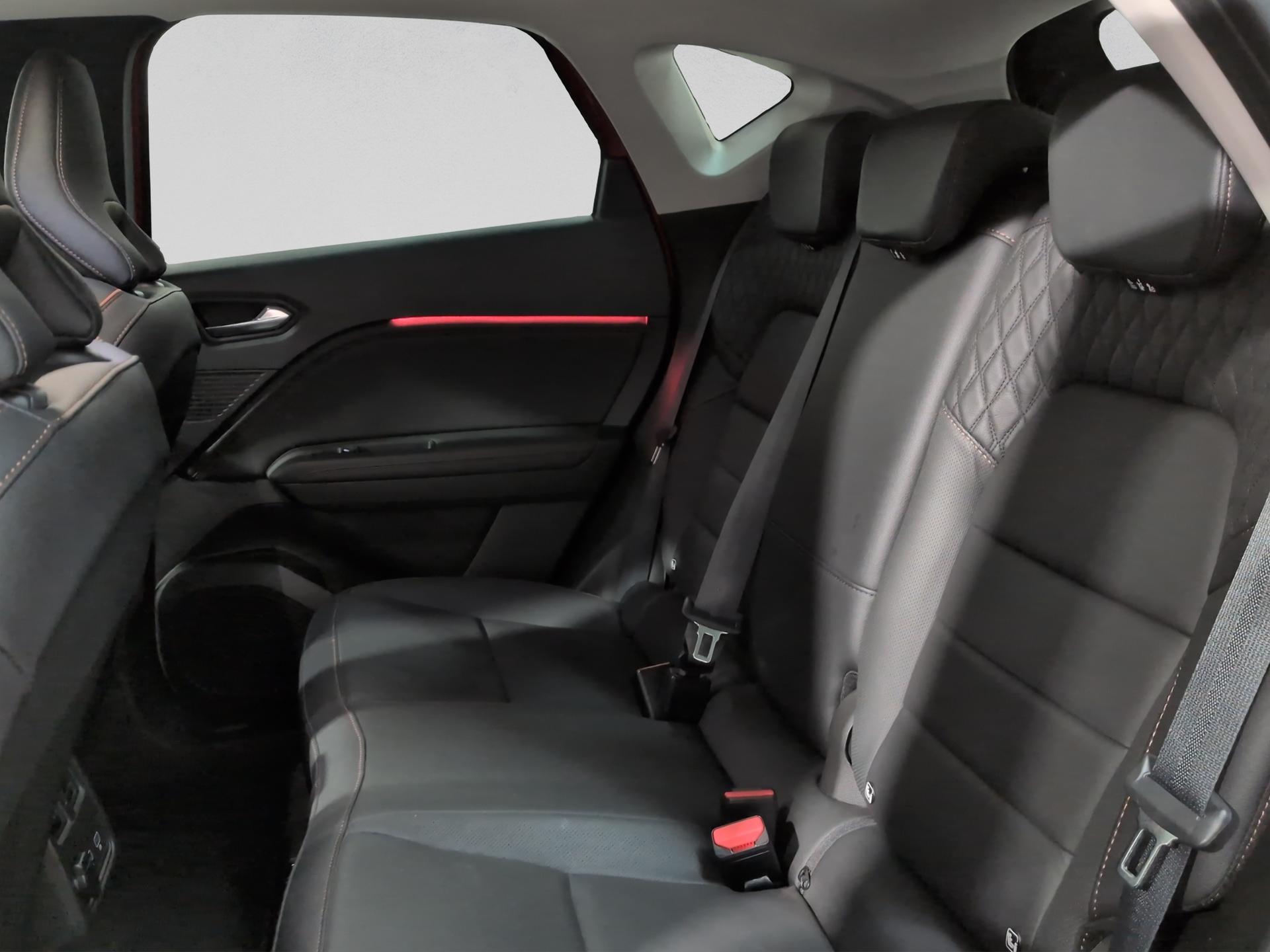 RENAULT Captur 1.3 TCe EDC Initiale Paris-image-14
