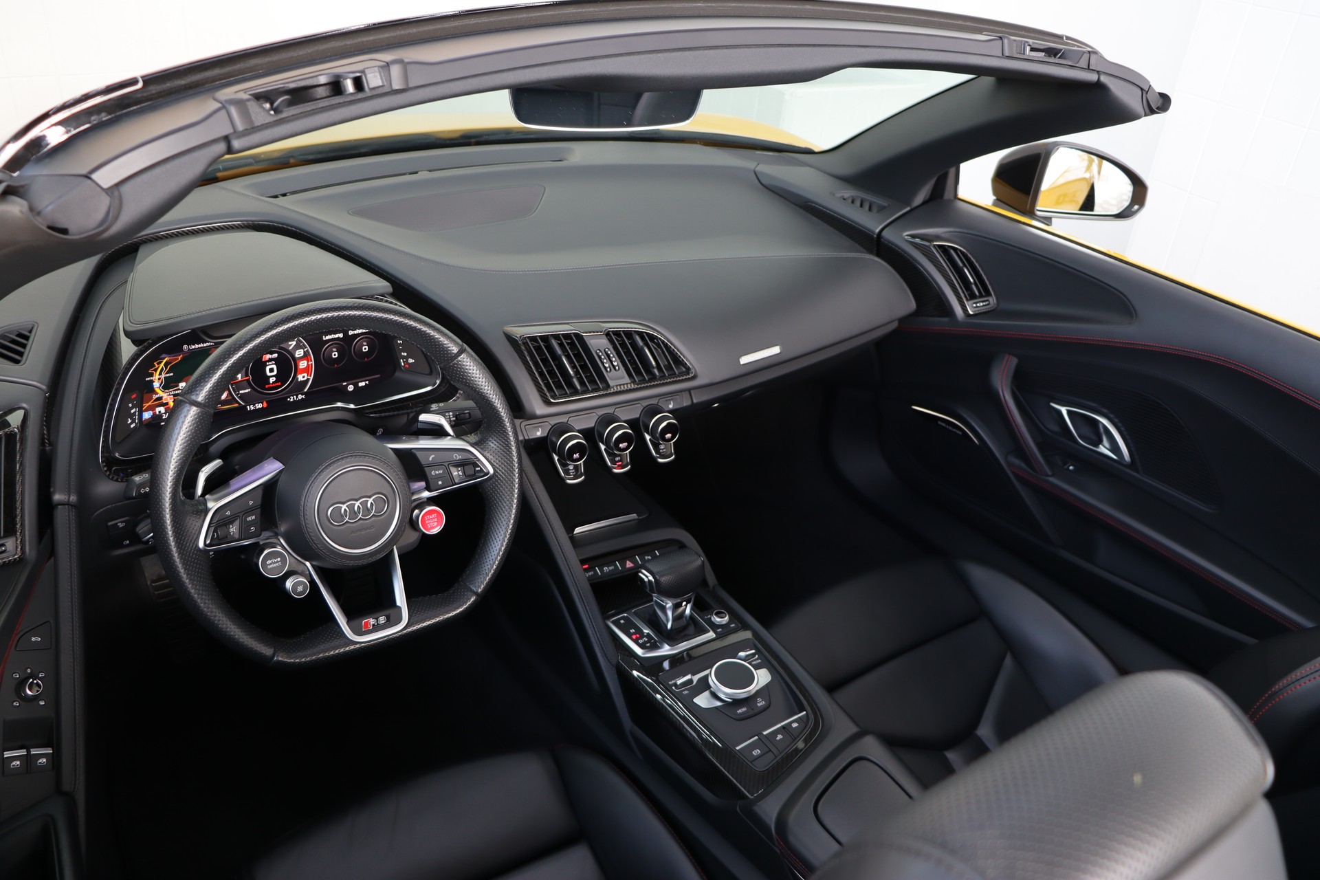AUDI R8 SPYDER PERFORMANCE S-TRONIC * VEGAS-GELB * BANG & OLUFSEN * KW-GEWINDEFEDERN * VOLLLEDER * RÜCKFAHRKAMERA-image-20