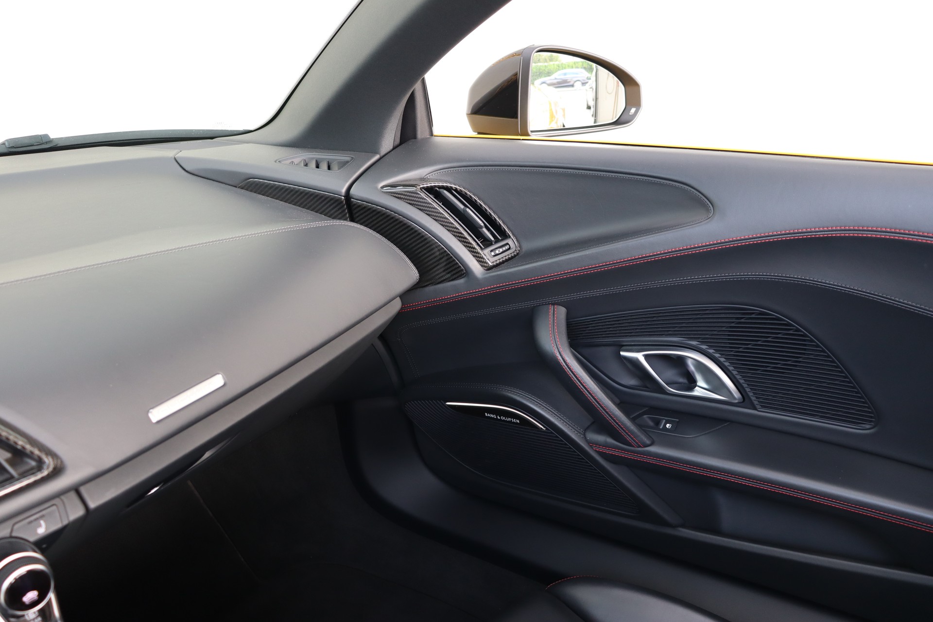 AUDI R8 SPYDER PERFORMANCE S-TRONIC * VEGAS-GELB * BANG & OLUFSEN * KW-GEWINDEFEDERN * VOLLLEDER * RÜCKFAHRKAMERA-image-27