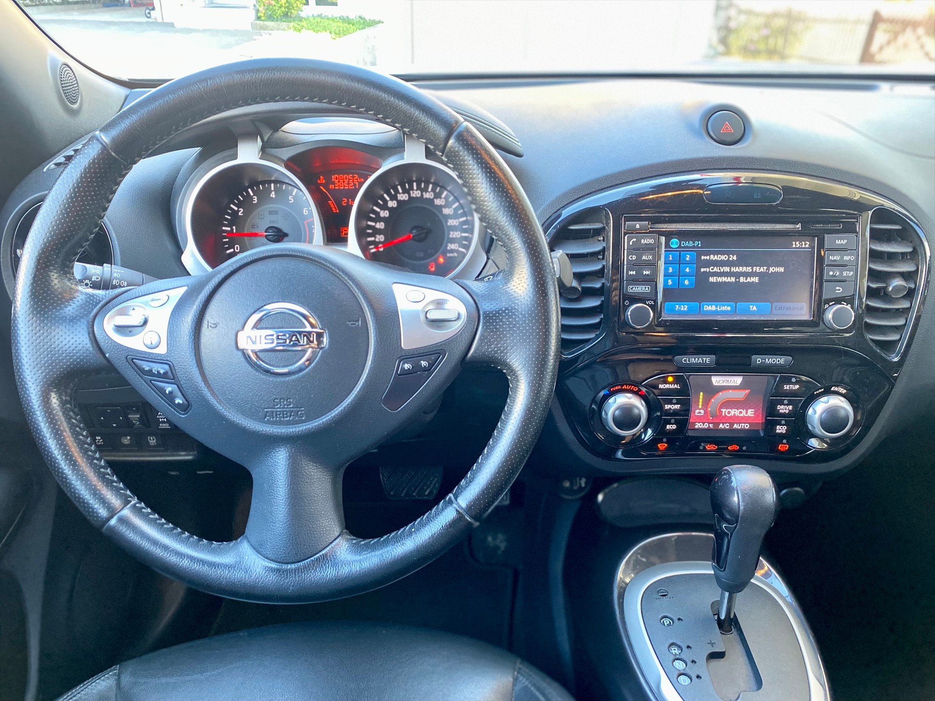 NISSAN Juke 1.6 DIG-T tekna 4x4 Xtronic M-CVT-image-6
