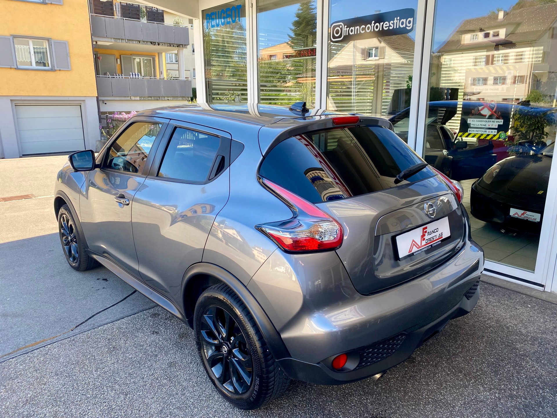 NISSAN Juke 1.6 DIG-T tekna 4x4 Xtronic M-CVT-image-12