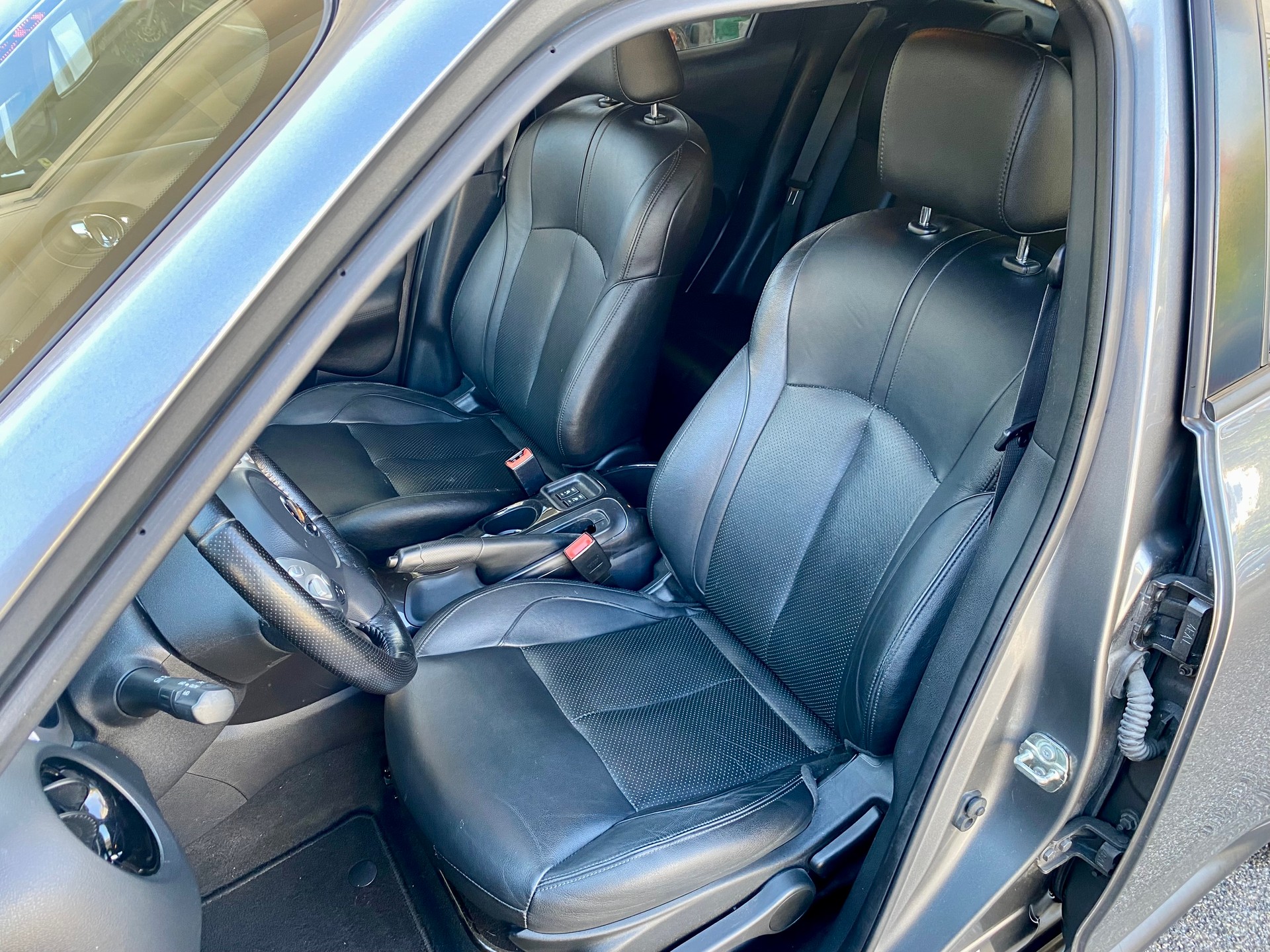 NISSAN Juke 1.6 DIG-T tekna 4x4 Xtronic M-CVT-image-4
