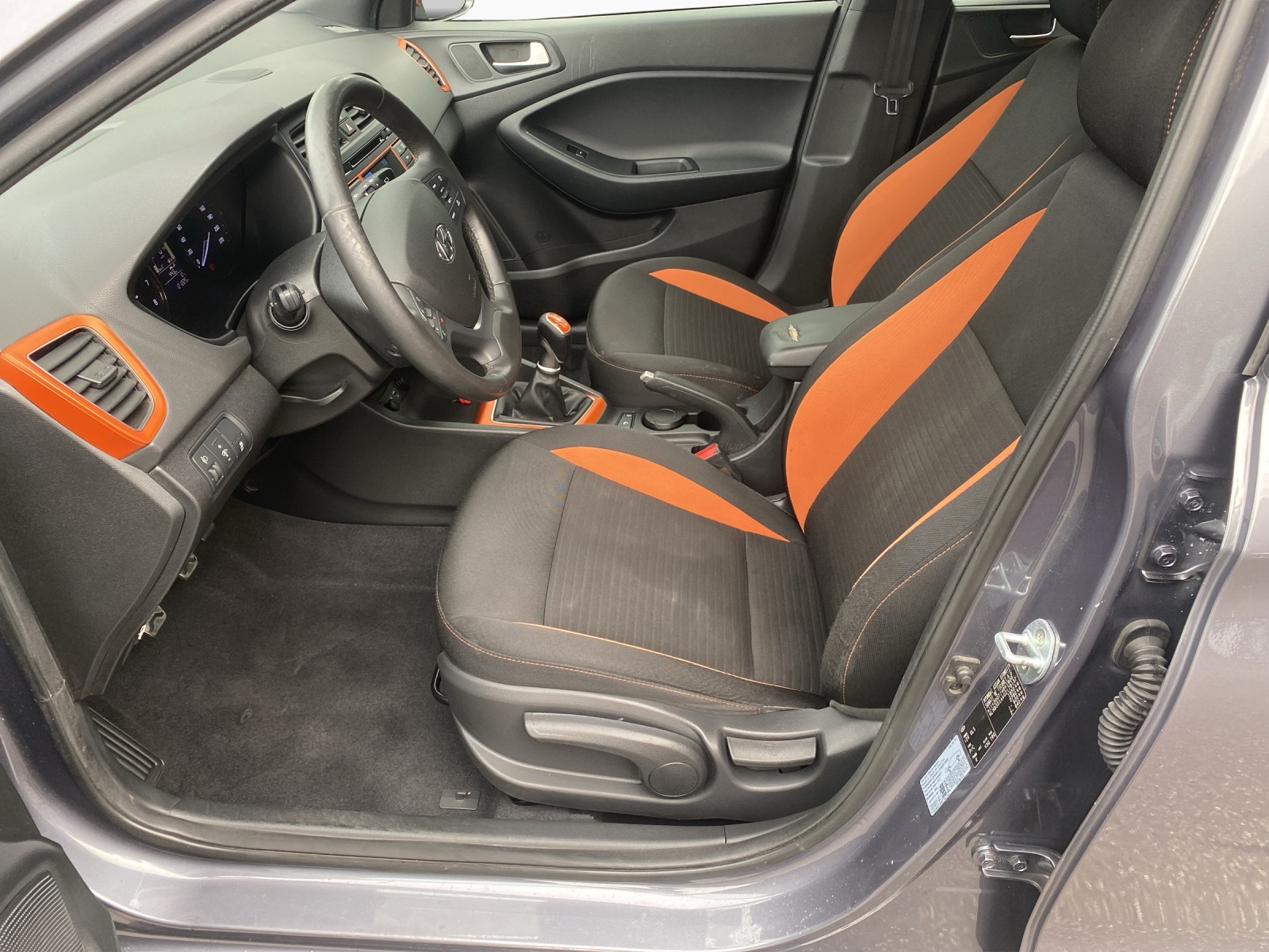HYUNDAI i20 Active 1.0 T-GDi 120 Amplia-image-9