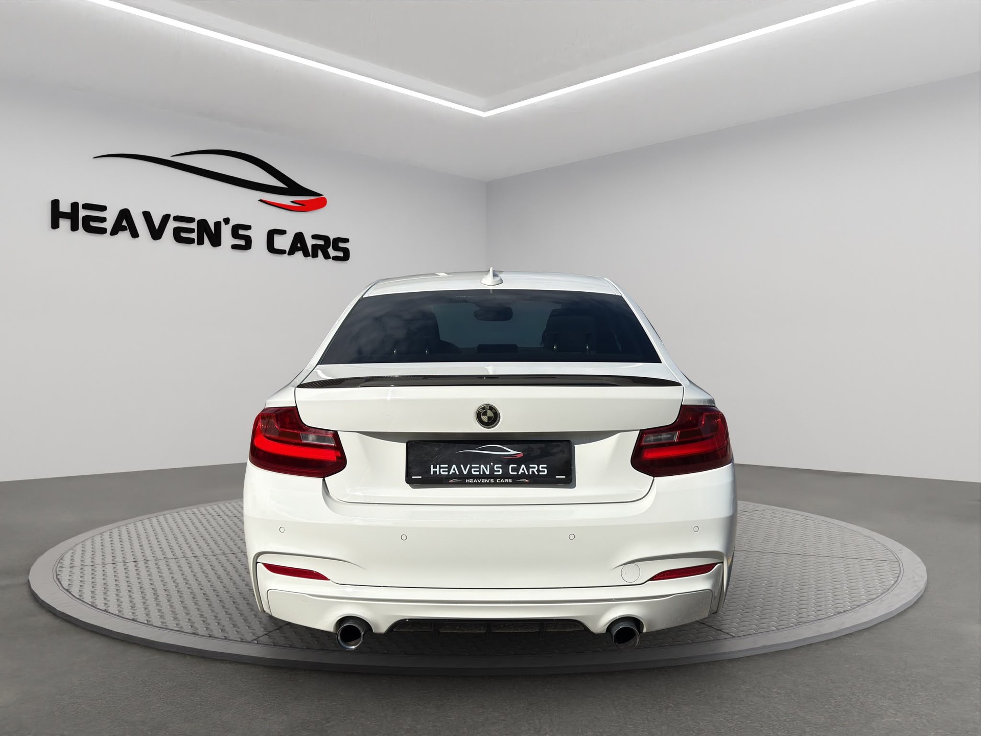 BMW M235i xDrive Steptronic-image-7