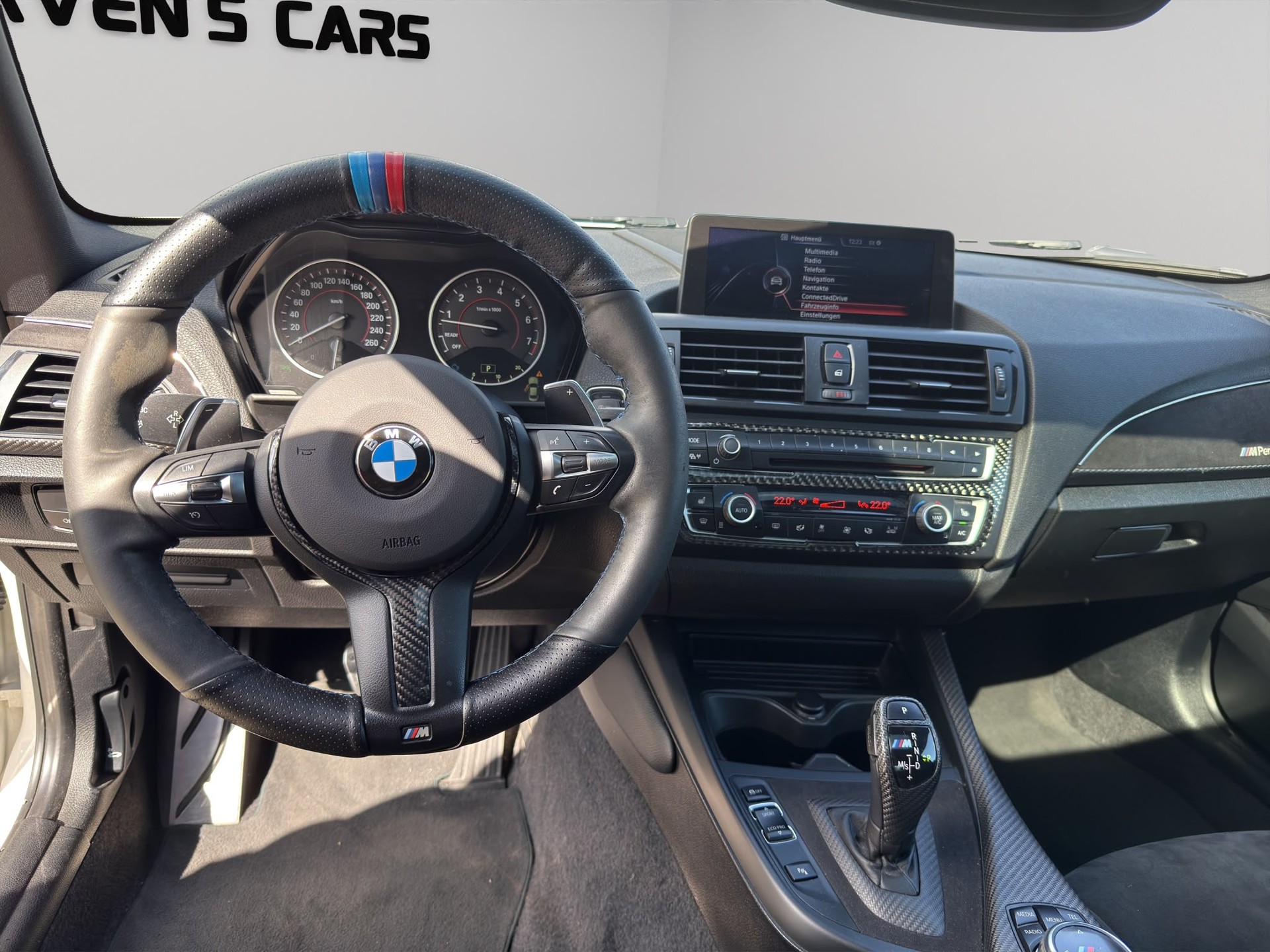 BMW M235i xDrive Steptronic-image-13