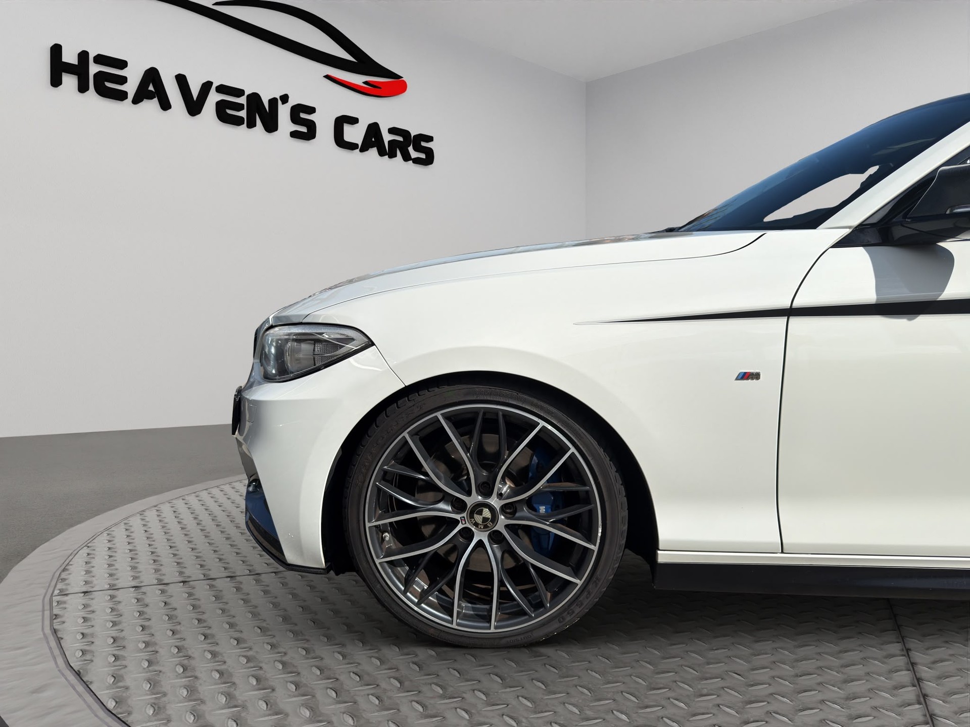 BMW M235i xDrive Steptronic-image-8