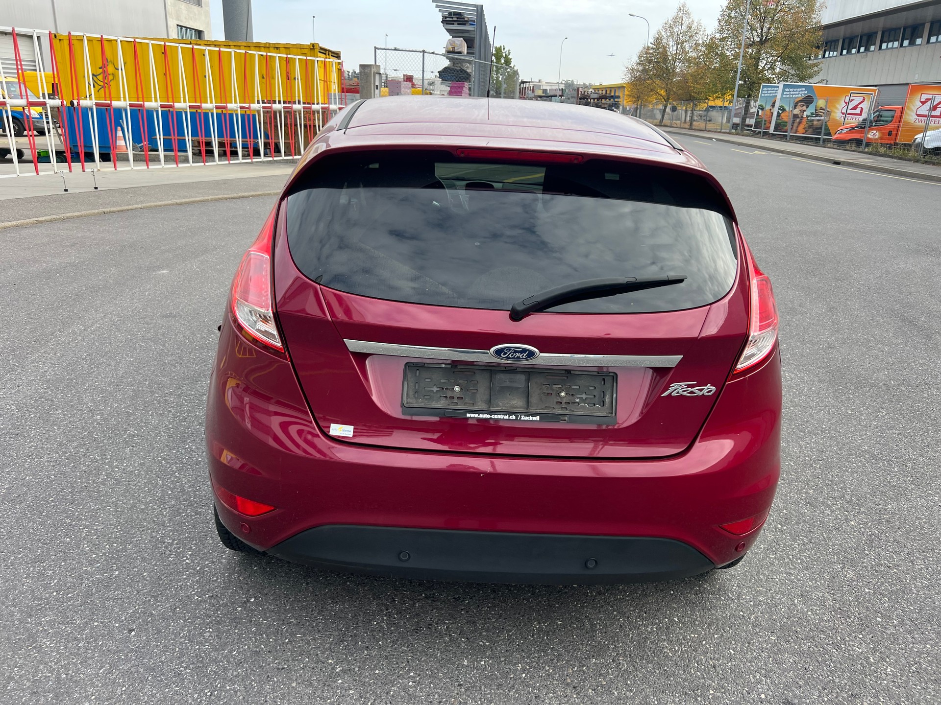 FORD Fiesta 1.6 Ti-VCT Trend PowerShift-image-4