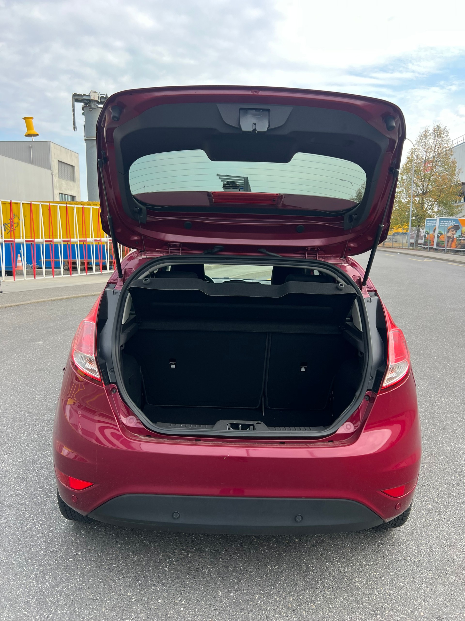 FORD Fiesta 1.6 Ti-VCT Trend PowerShift-image-15