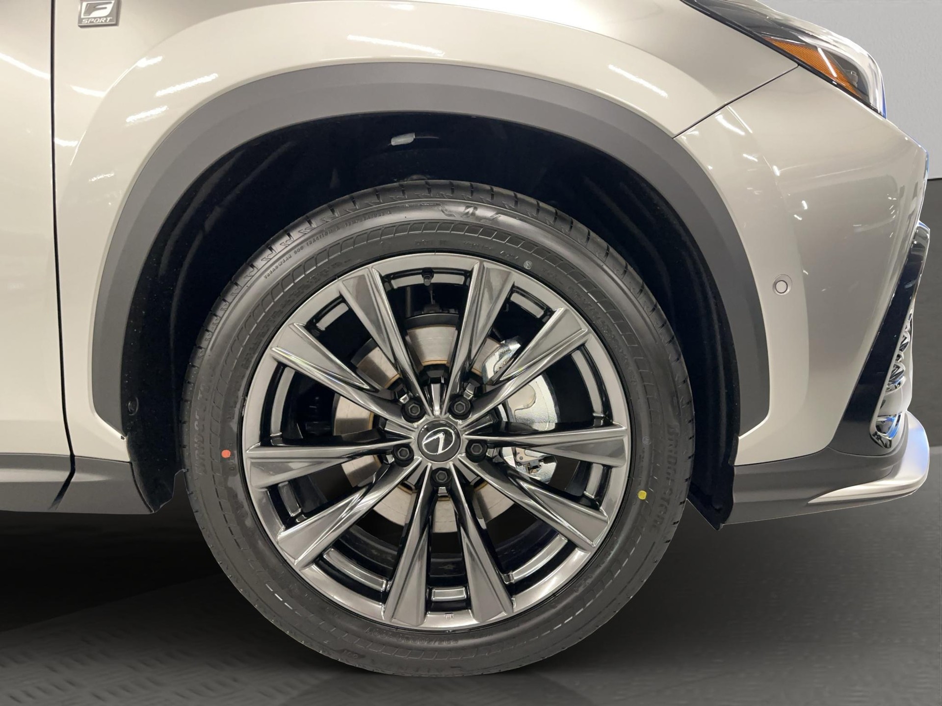 LEXUS NX 350h F-Sport-image-8