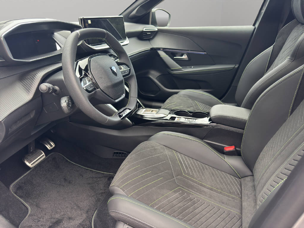 PEUGEOT 208 1.2 Hybrid 145 GT Exclusive-image-8