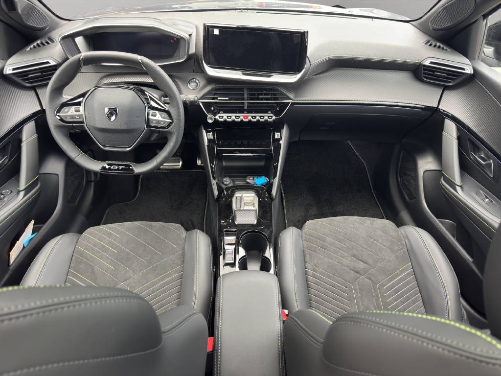 PEUGEOT 208 1.2 Hybrid 145 GT Exclusive-image-9