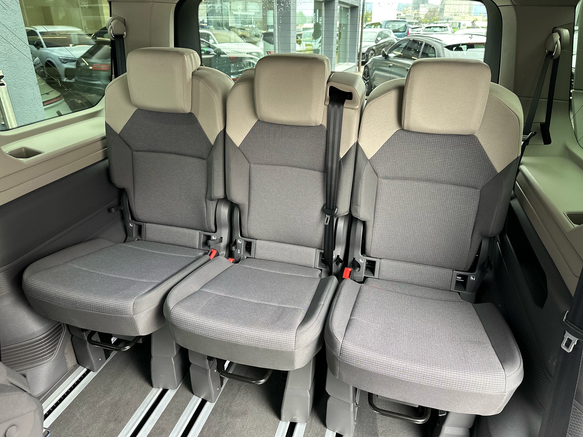 VW Multivan 1.5 eHybrid Liberty 4Motion DSG-image-6