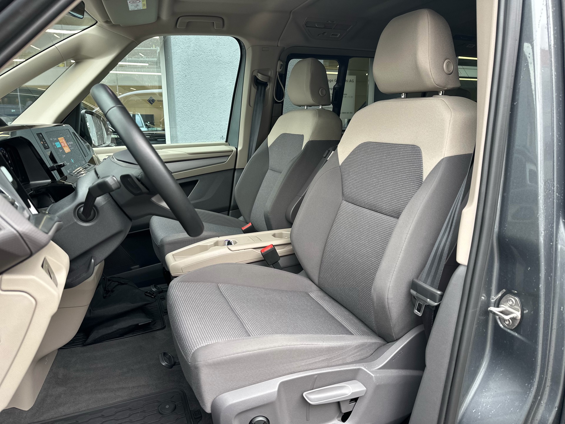 VW Multivan 1.5 eHybrid Liberty 4Motion DSG-image-4