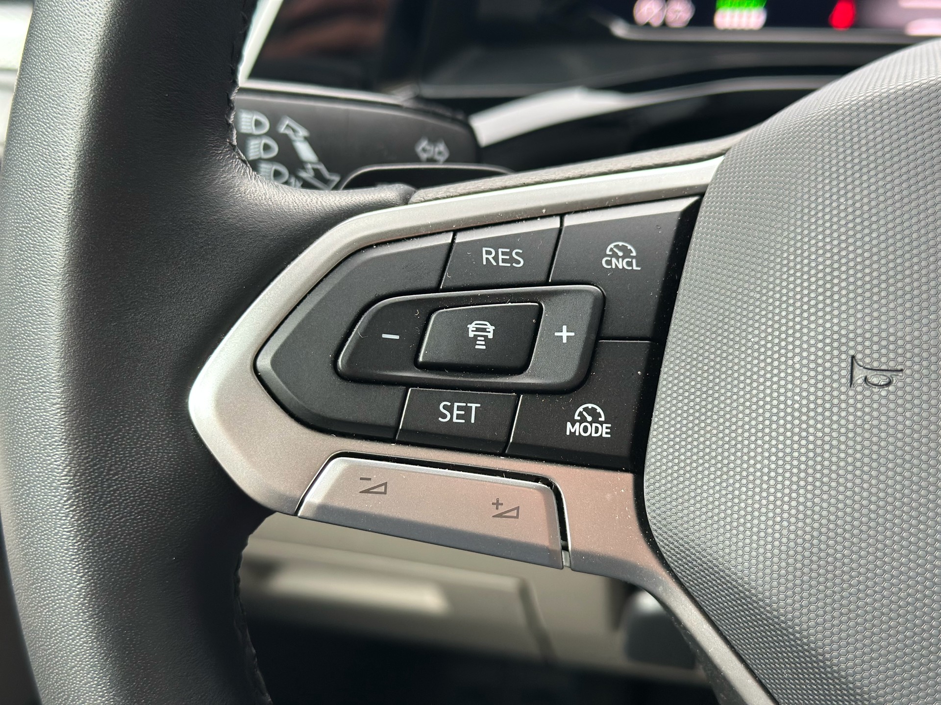 VW Multivan 1.5 eHybrid Liberty 4Motion DSG-image-11