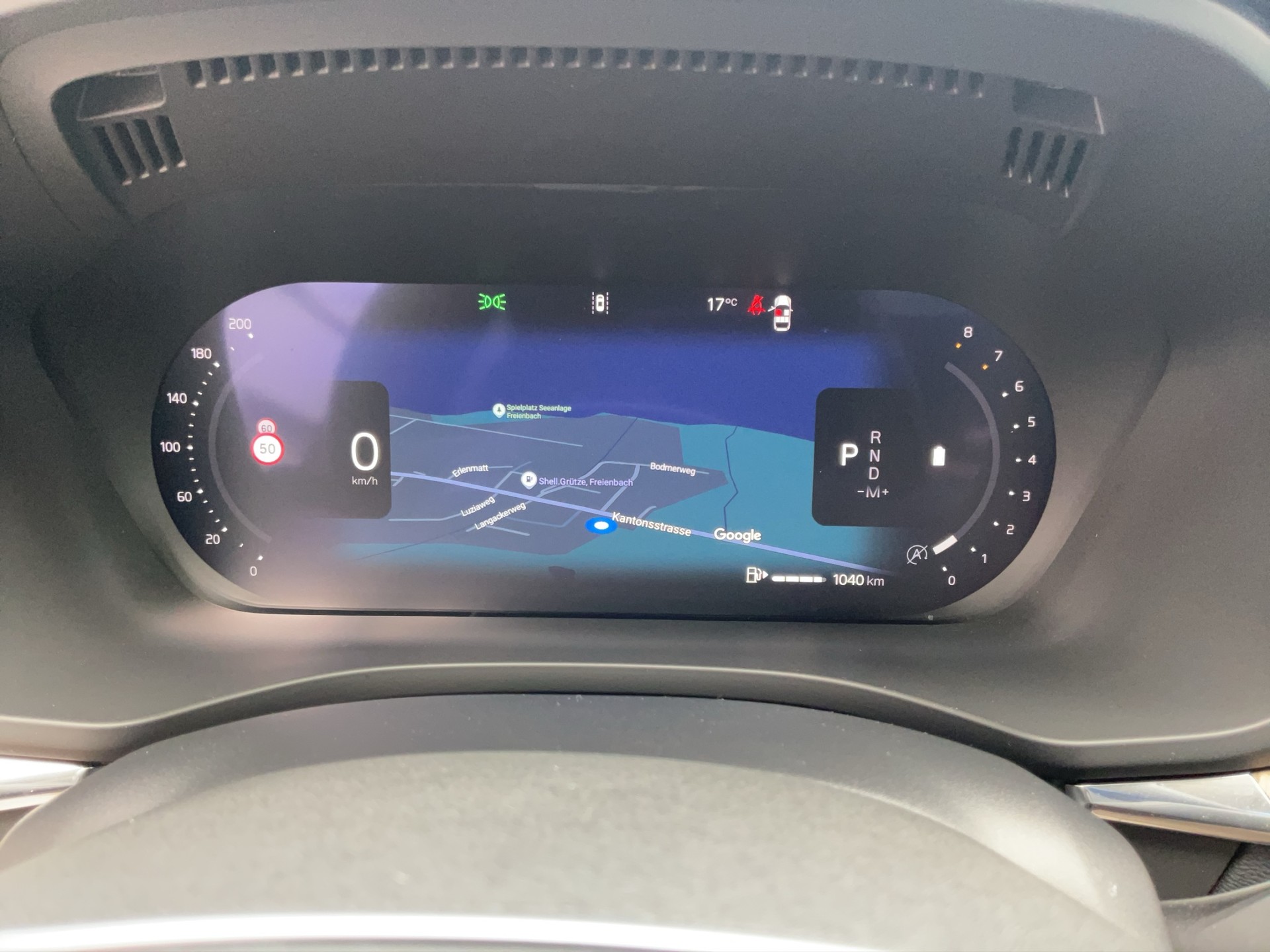 VOLVO XC60 2.0 B5 MH Plus Dark AWD-image-16