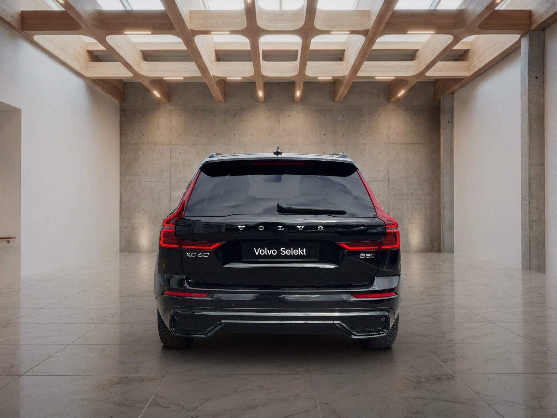 VOLVO XC60 2.0 B5 MH Plus Dark AWD-image-4