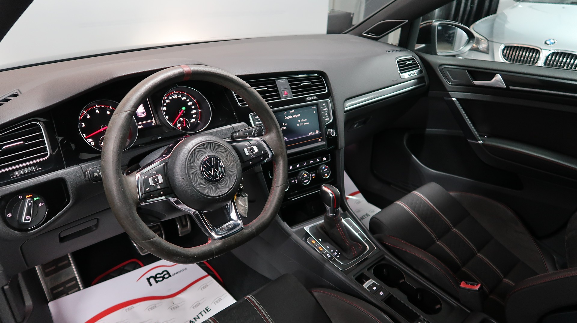 VW Golf 2.0 TSI GTI Clubsport DSG / BAQUET / CH / EXPERTISE / MFK-image-19