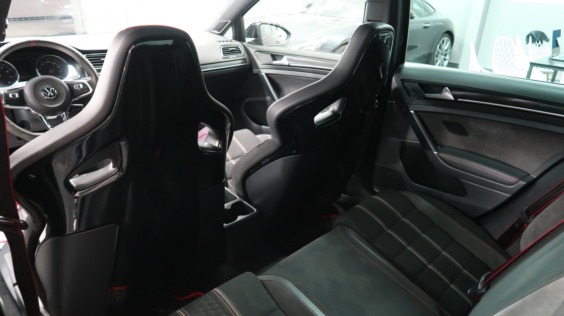 VW Golf 2.0 TSI GTI Clubsport DSG / BAQUET / CH / EXPERTISE / MFK-image-29