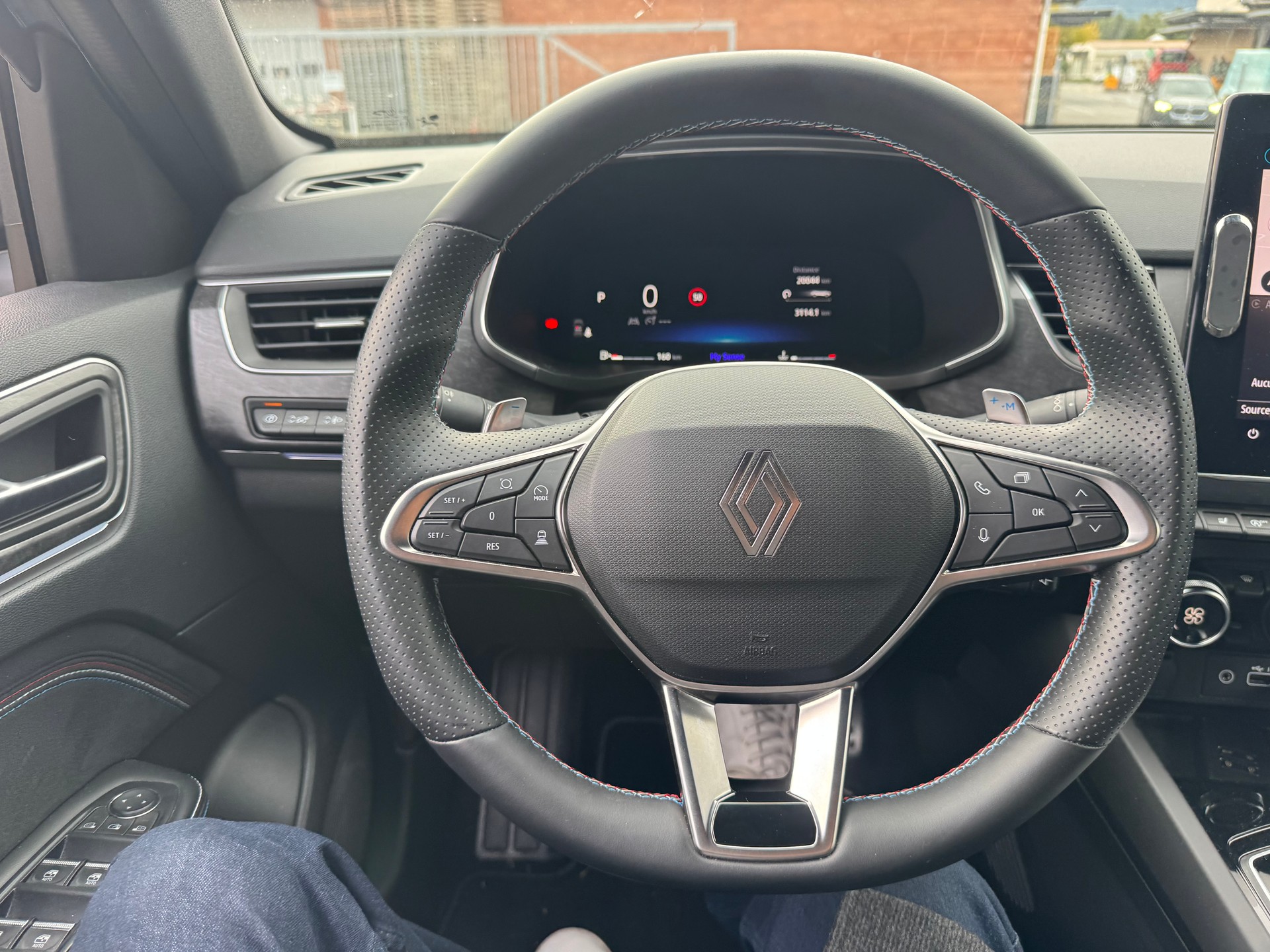RENAULT Arkana 1.3 TCe Esprit Alpine EDC-image-22