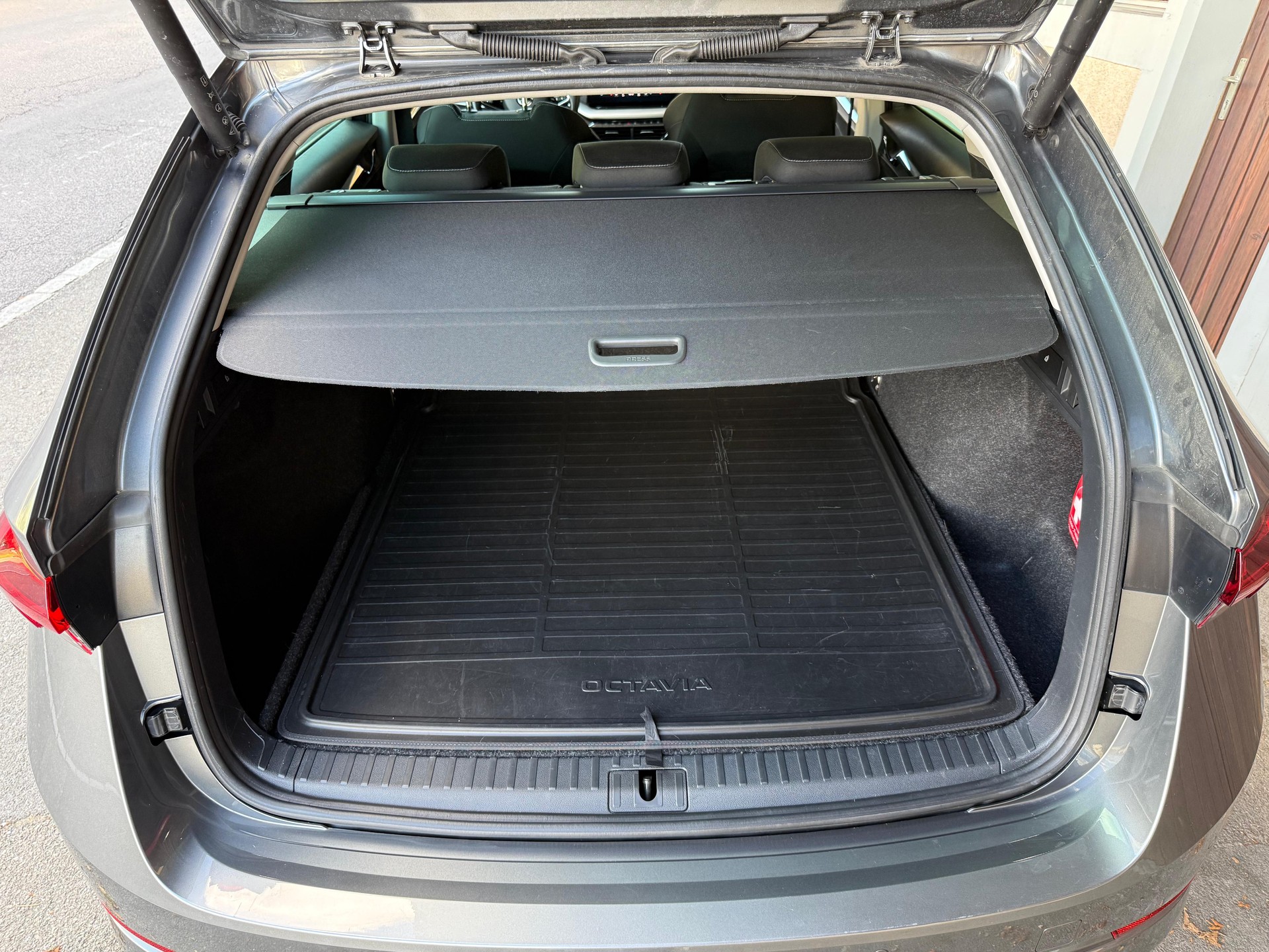 SKODA 1.5 TSI Style DSG-image-5