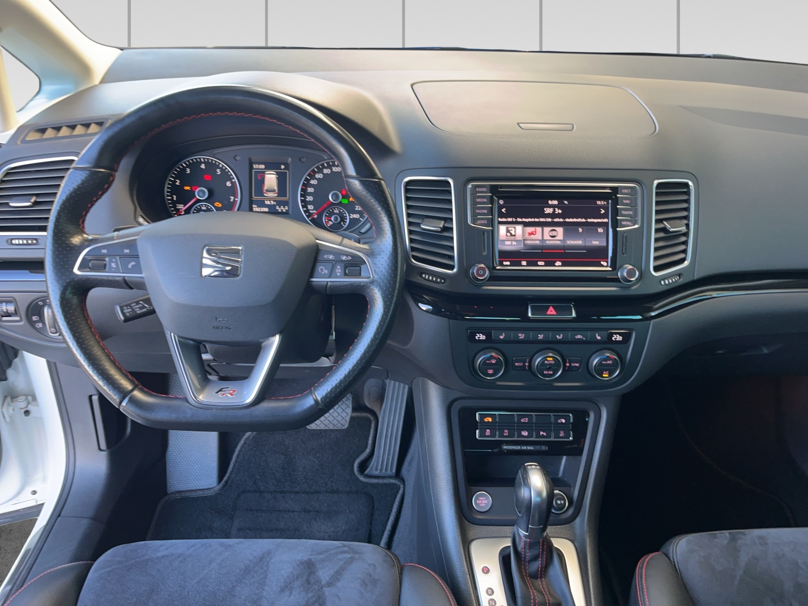 SEAT Alhambra 1.4 TSI FR Line DSG-image-8