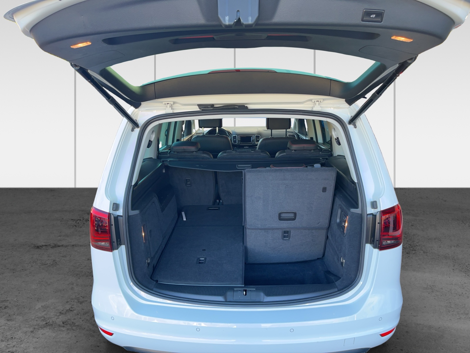 SEAT Alhambra 1.4 TSI FR Line DSG-image-12