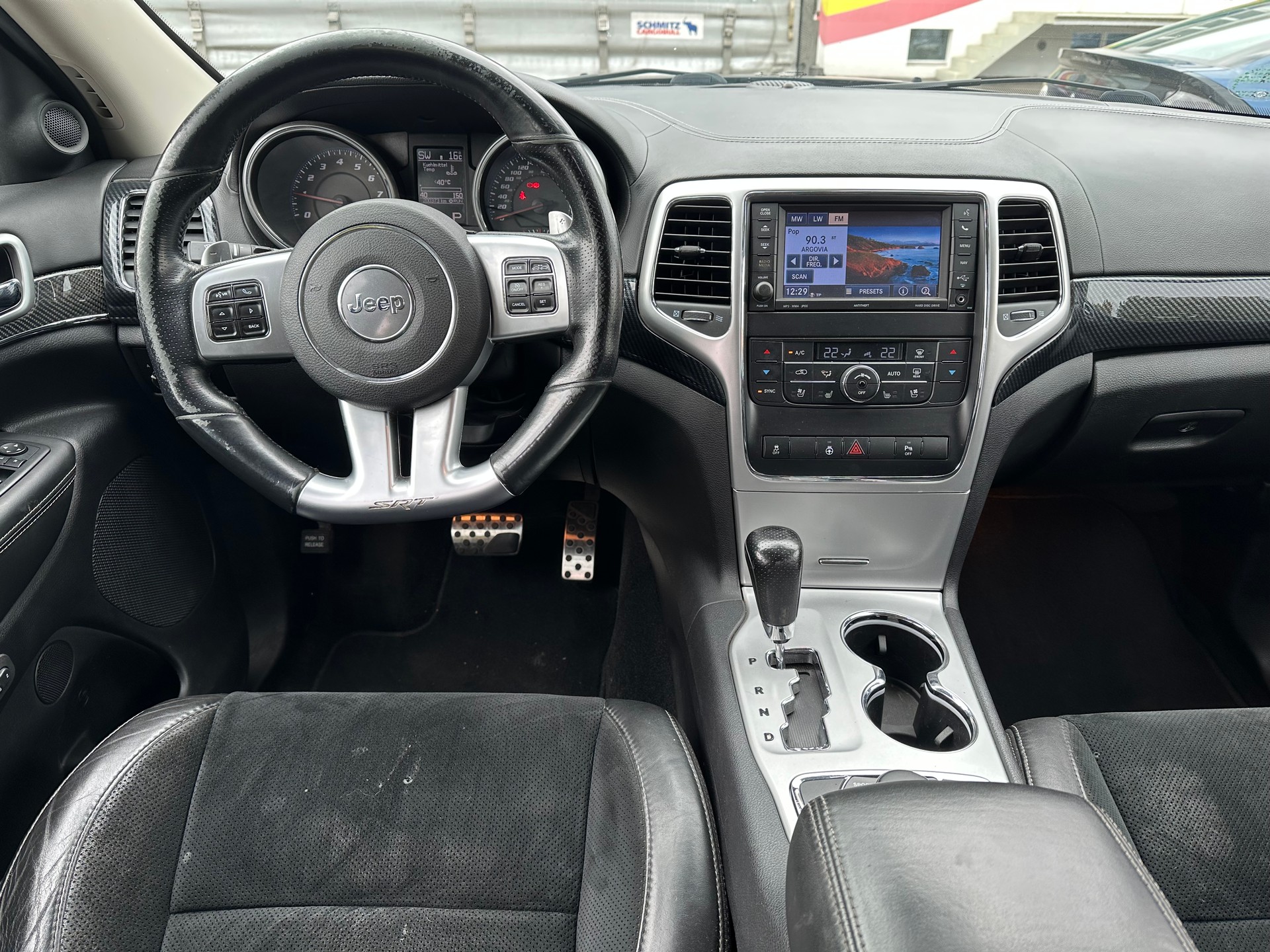 JEEP Grand Cherokee 6.4 SRT8 Automatic-image-7