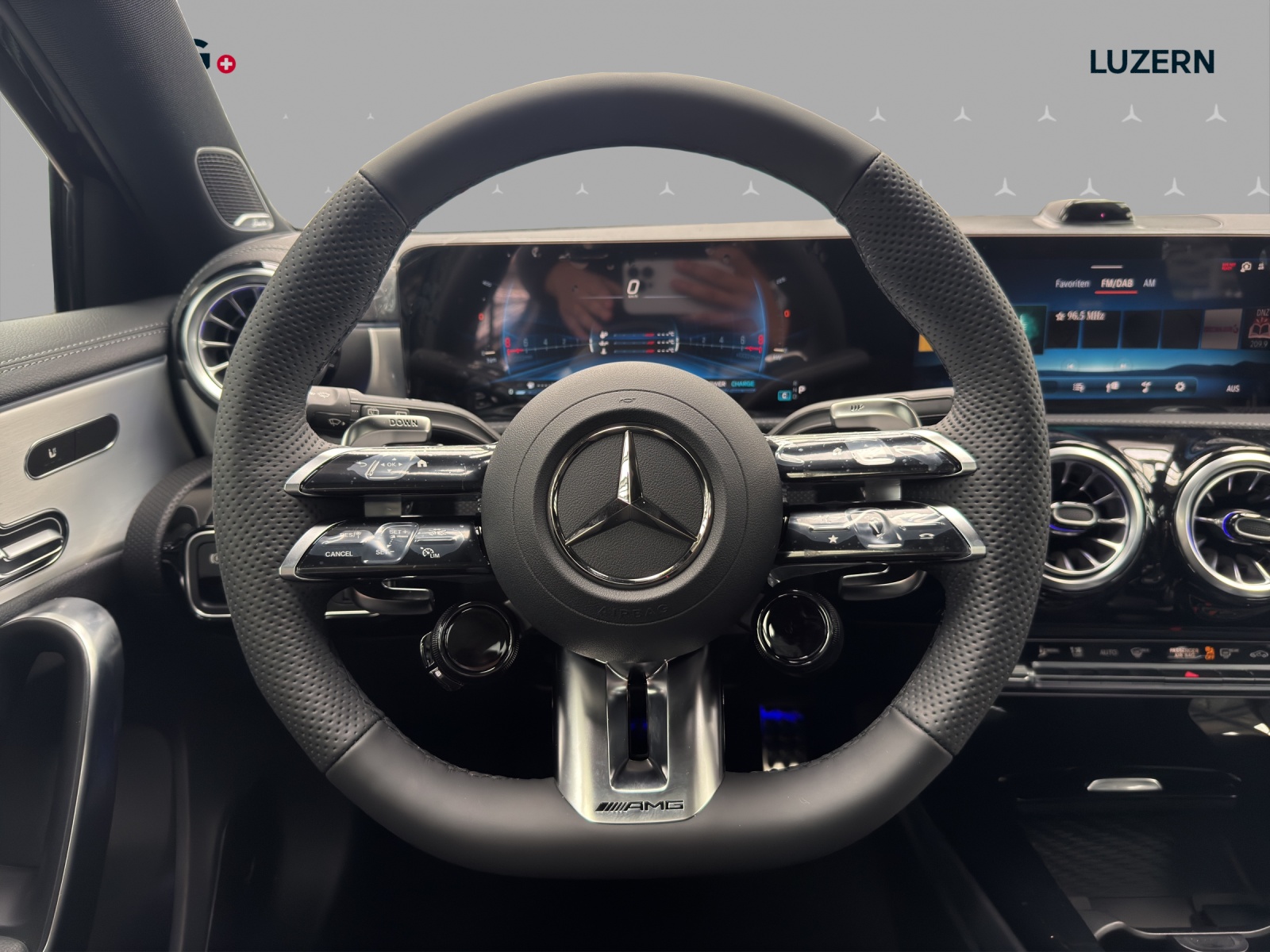 MERCEDES-BENZ A AMG 35 4Matic 8G-DCT-image-9
