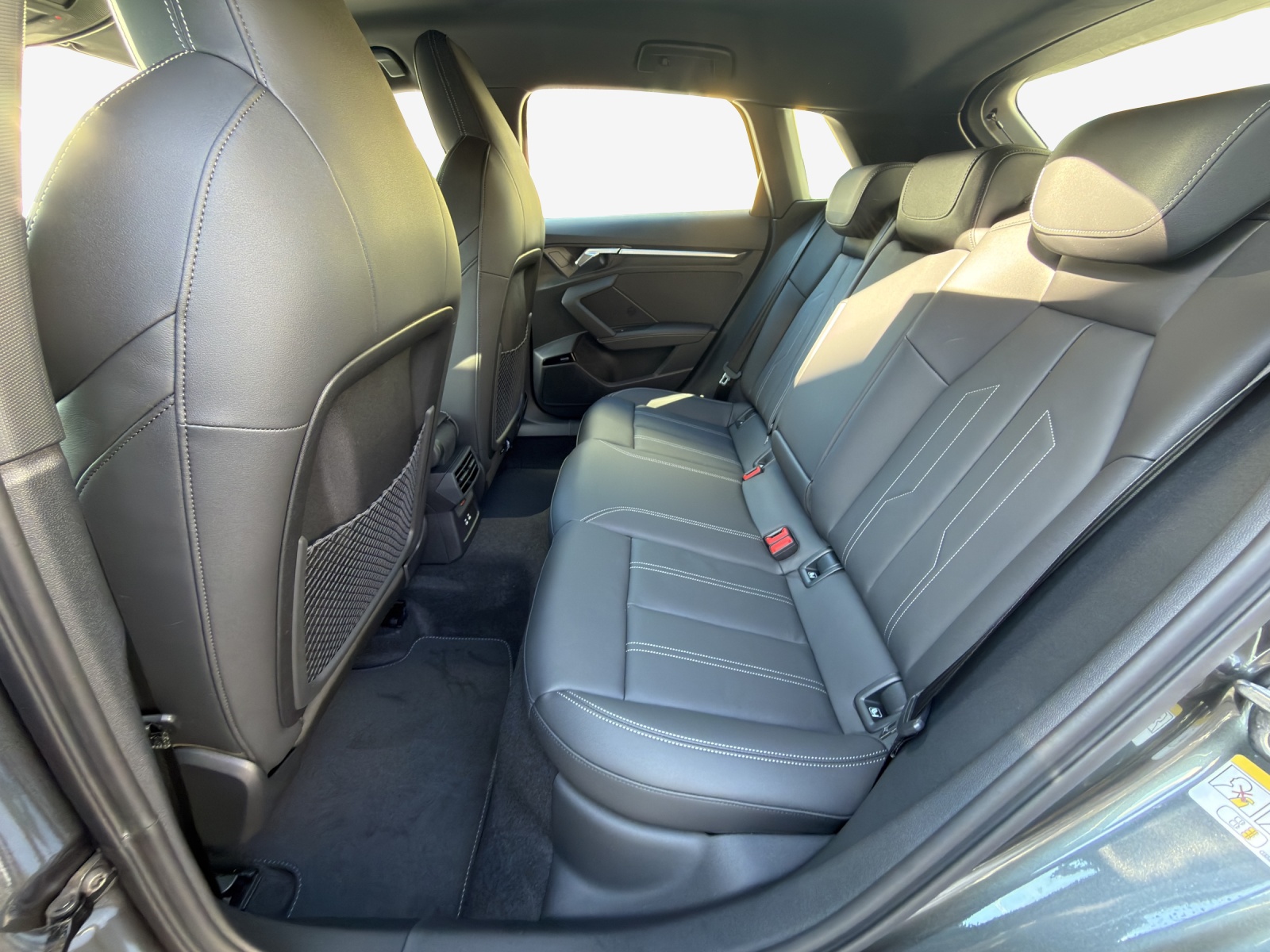 AUDI S3 Sportback TFSI quattro S-tronic-image-10