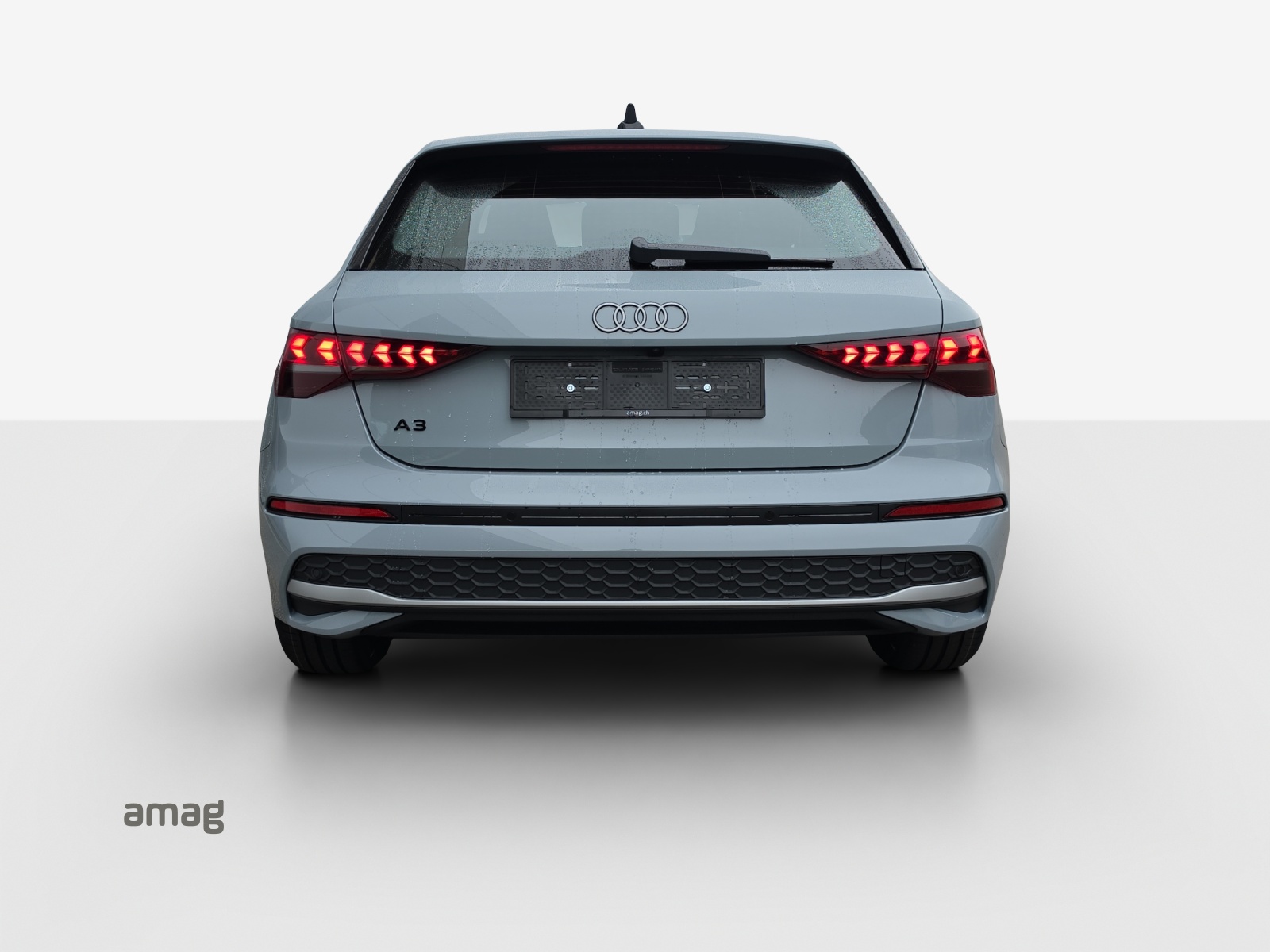 AUDI A3 Sportback TFSI 85 kW Ambition S-tronic-image-3