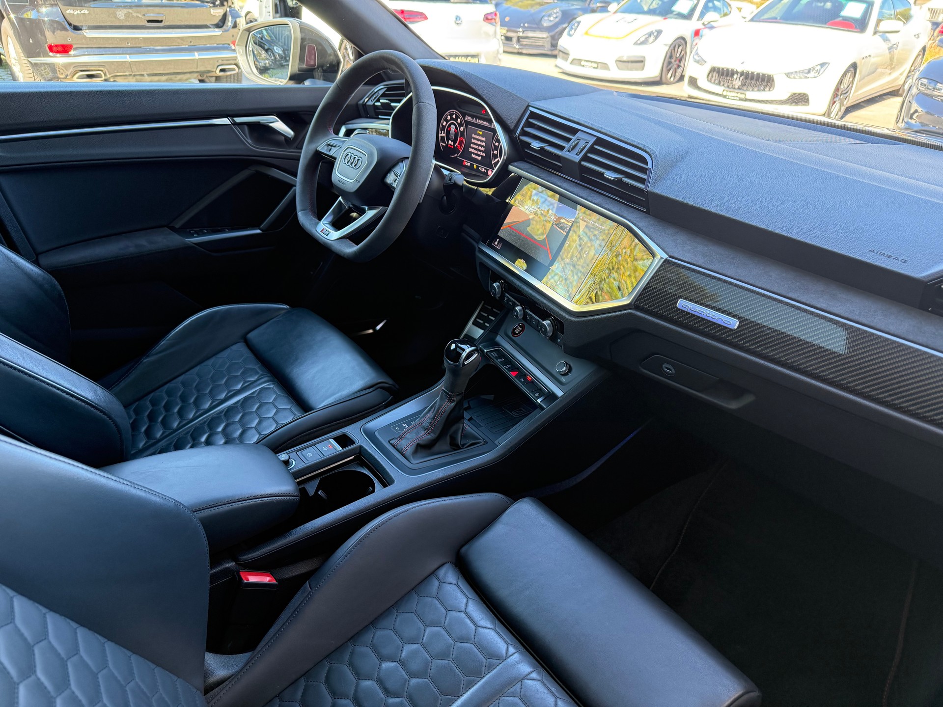 AUDI RS Q3 Sportback quattro S tronic-image-7