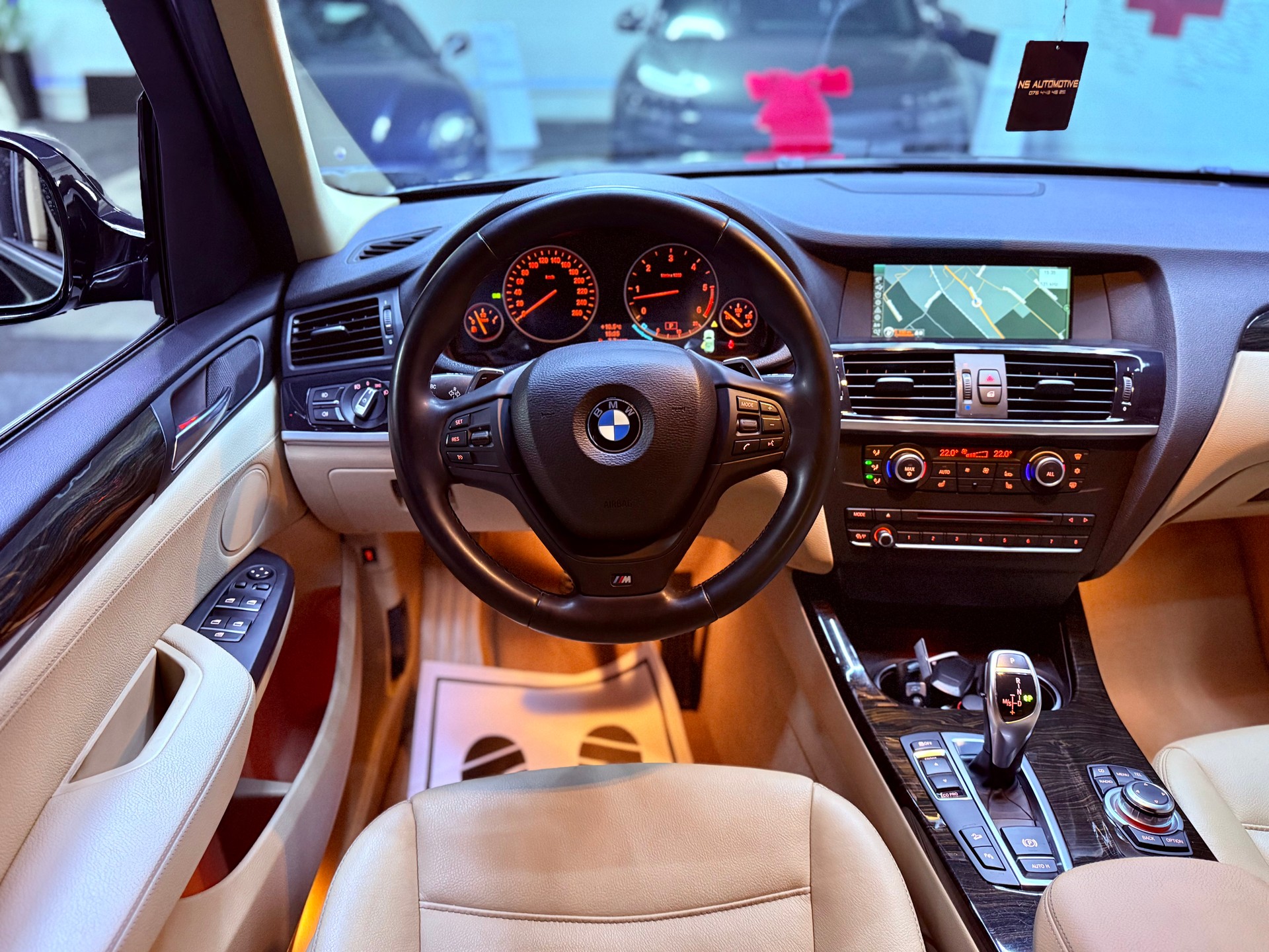 BMW X3 xDrive 35d Steptronic M Sportpaket-image-12