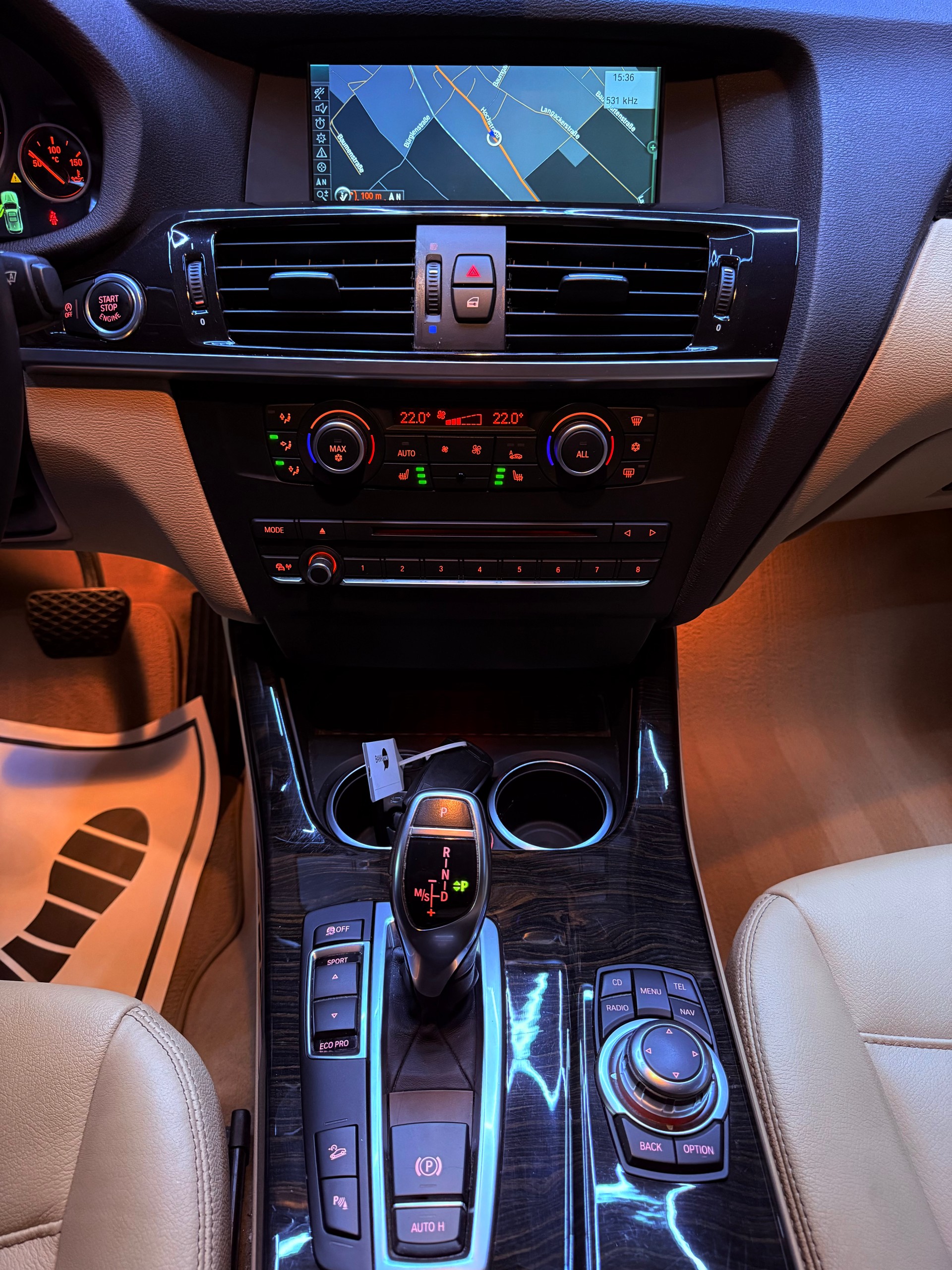 BMW X3 xDrive 35d Steptronic M Sportpaket-image-18