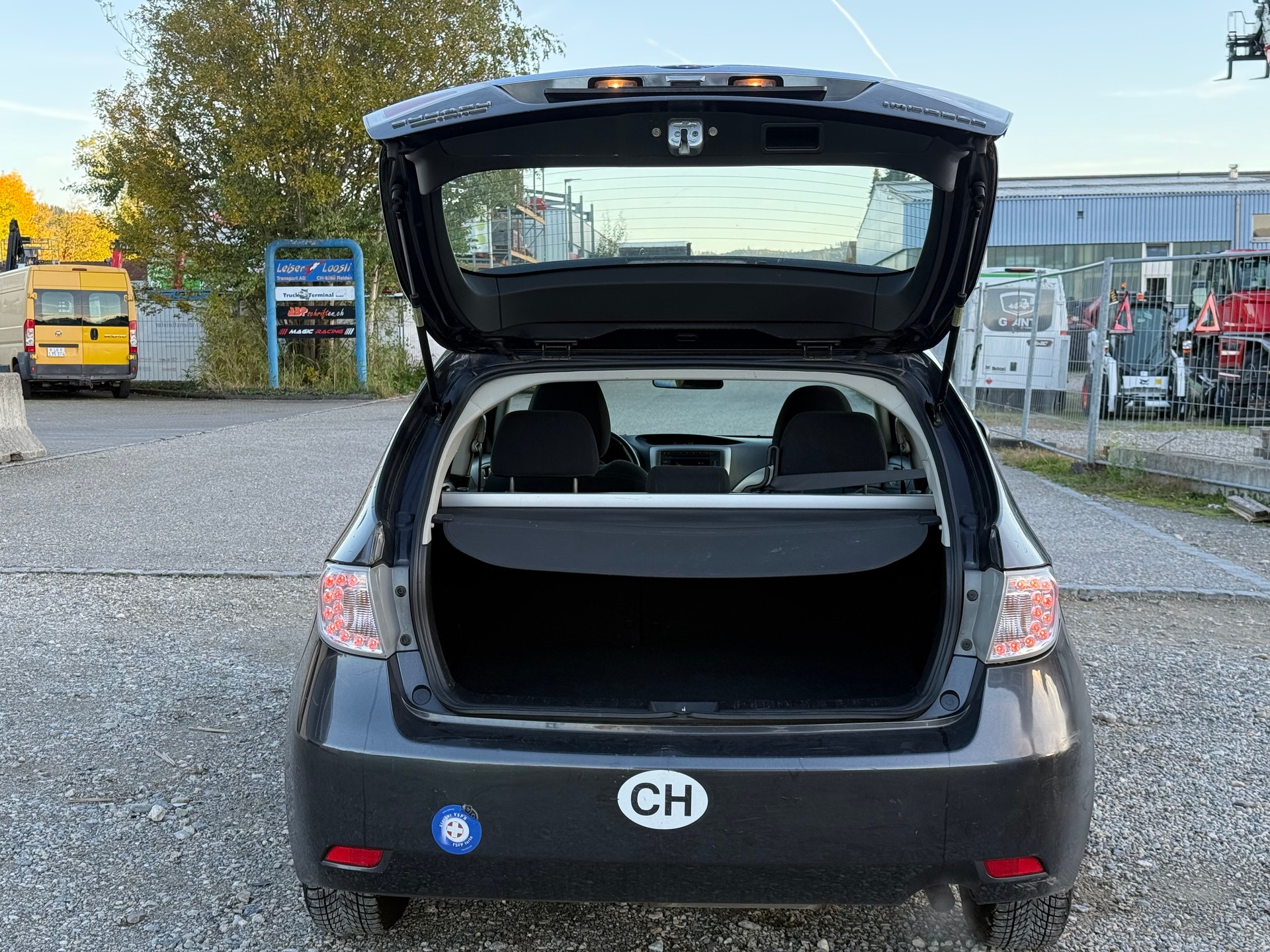 SUBARU Impreza 1.5R Swiss Automatic-image-9