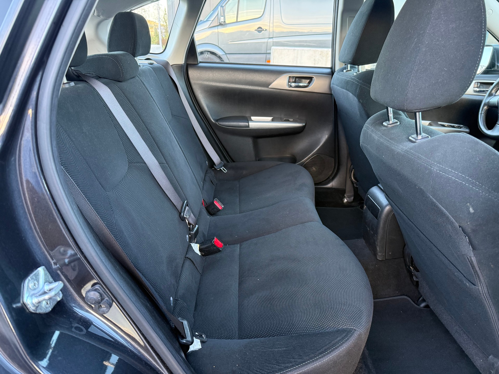 SUBARU Impreza 1.5R Swiss Automatic-image-13