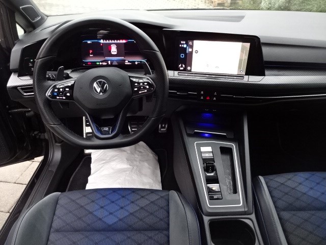 VW Golf 2.0 TSI R DSG 4Motion-image-8
