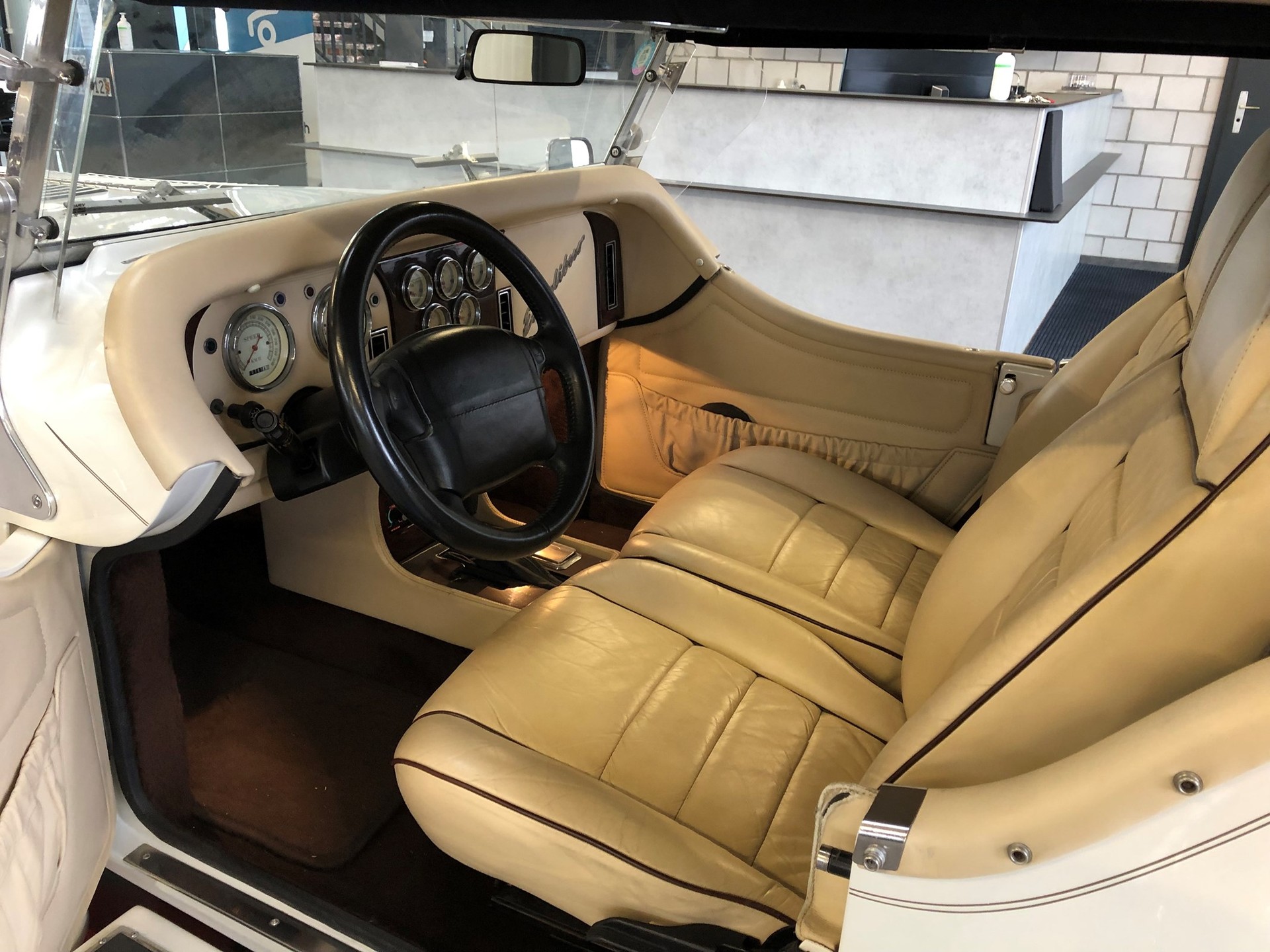 EXCALIBUR Roadster Limited Edition 18 / 100-image-18