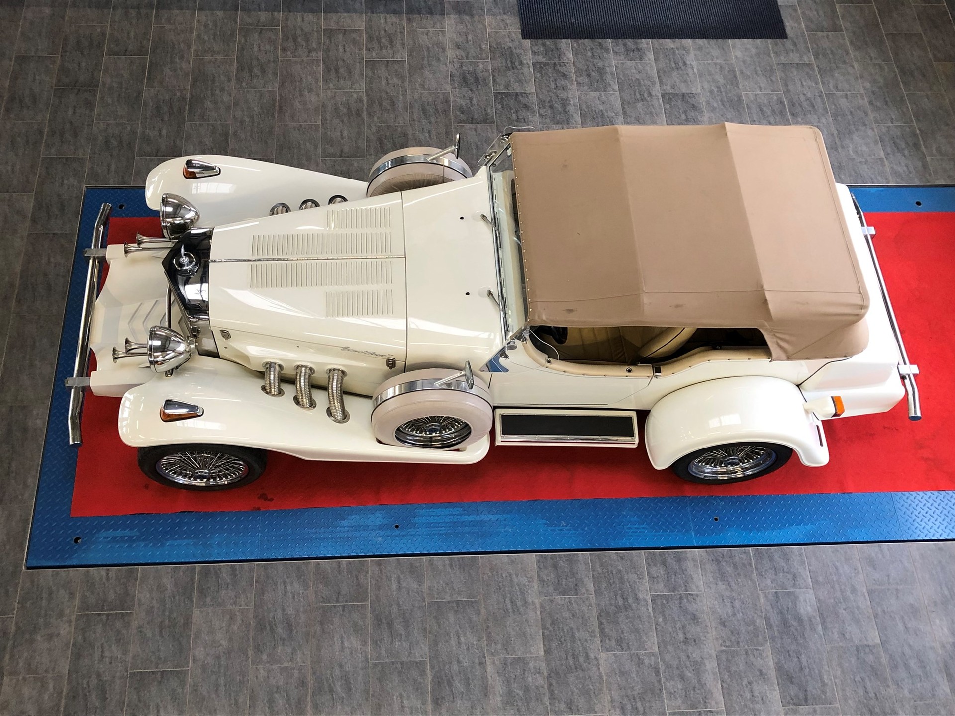 EXCALIBUR Roadster Limited Edition 18 / 100-image-25