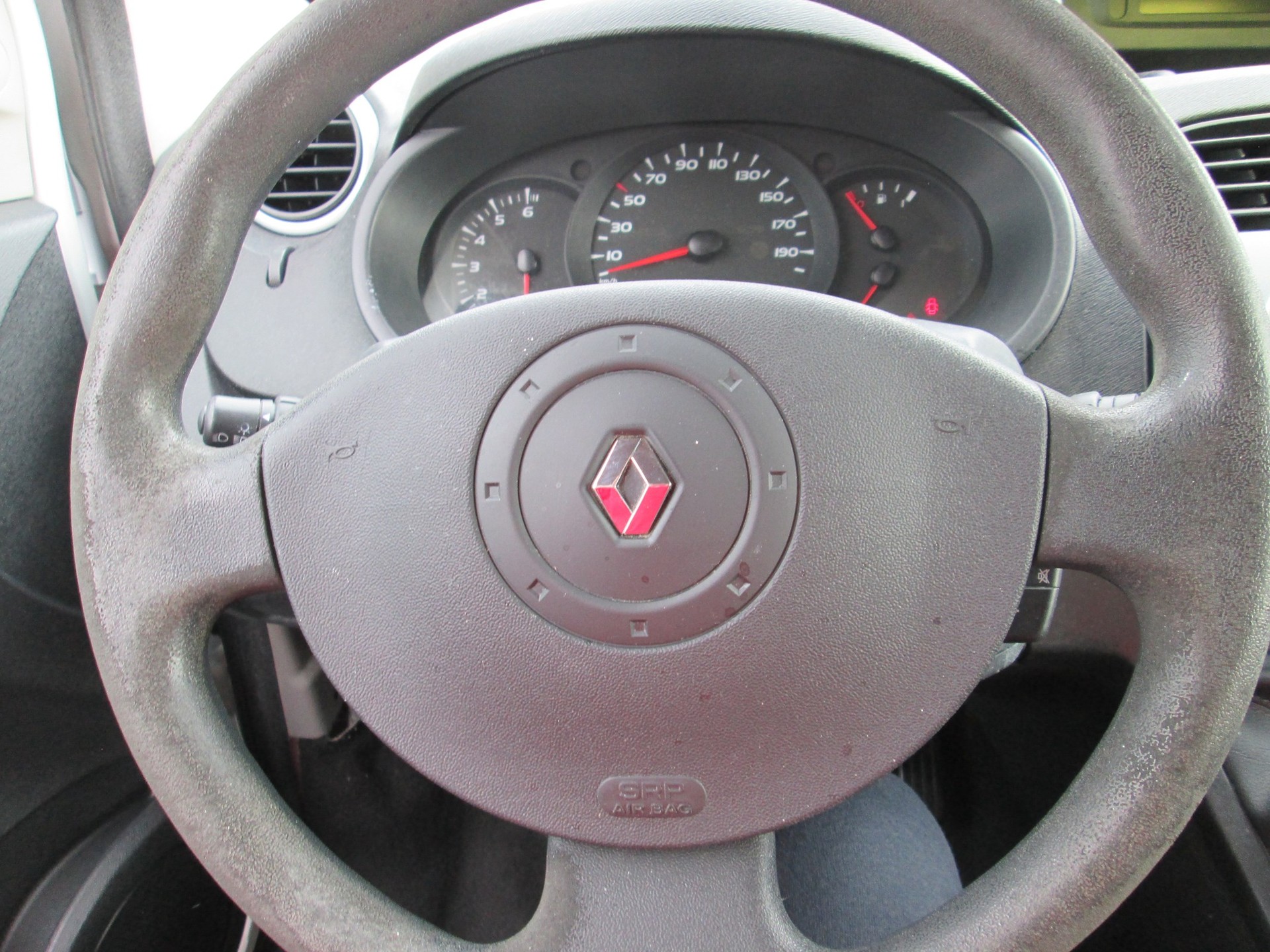 RENAULT Kangoo 1.6 16V Expression-image-6