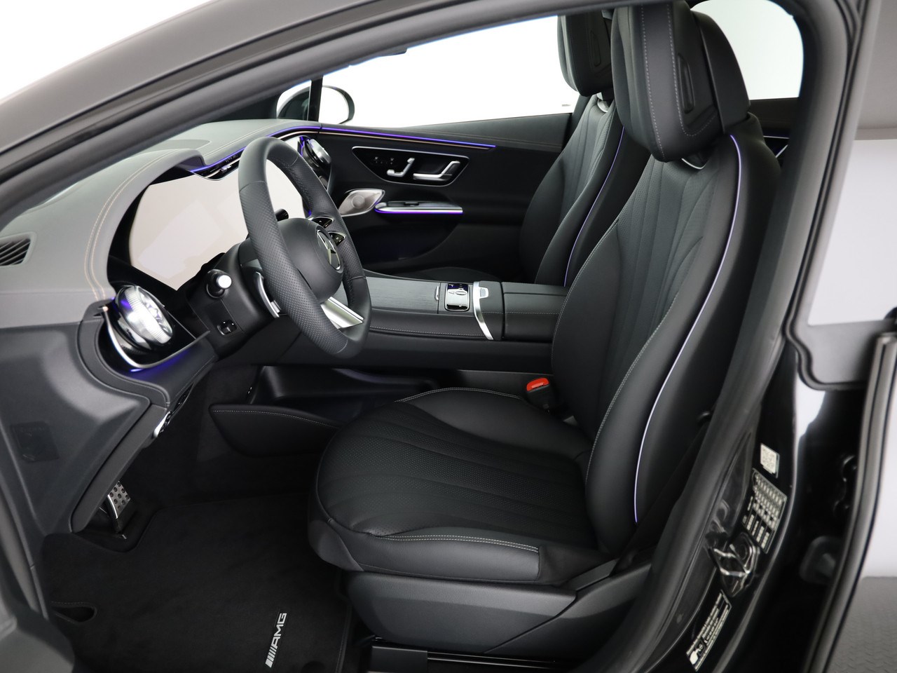 MERCEDES-BENZ EQE 500 4 Matic-showroom-element-3