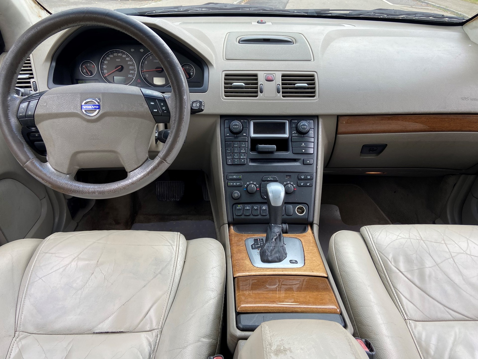 VOLVO XC90 2.5T AWD Geartronic-image-8