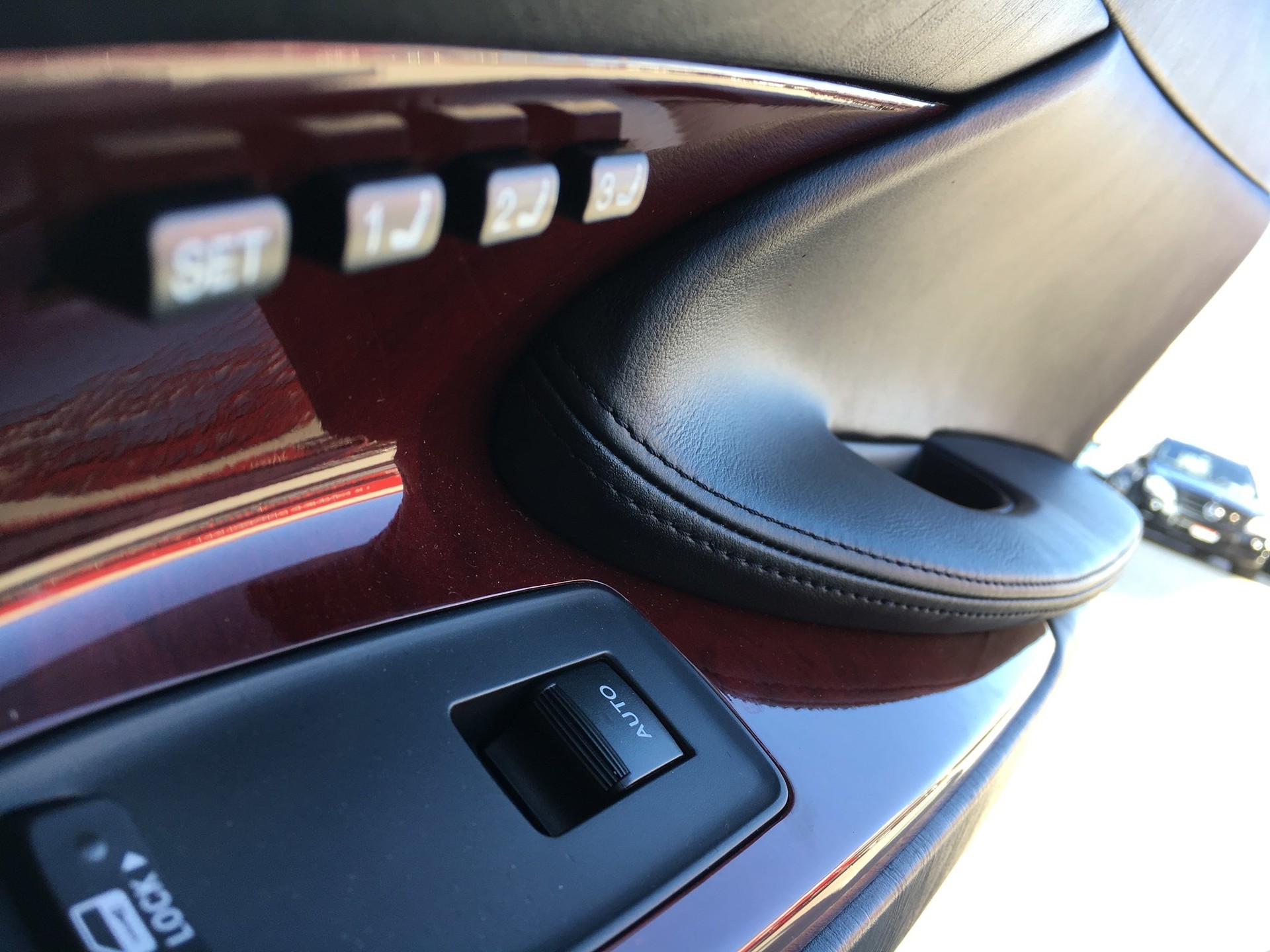 LEXUS GS 450h-image-11