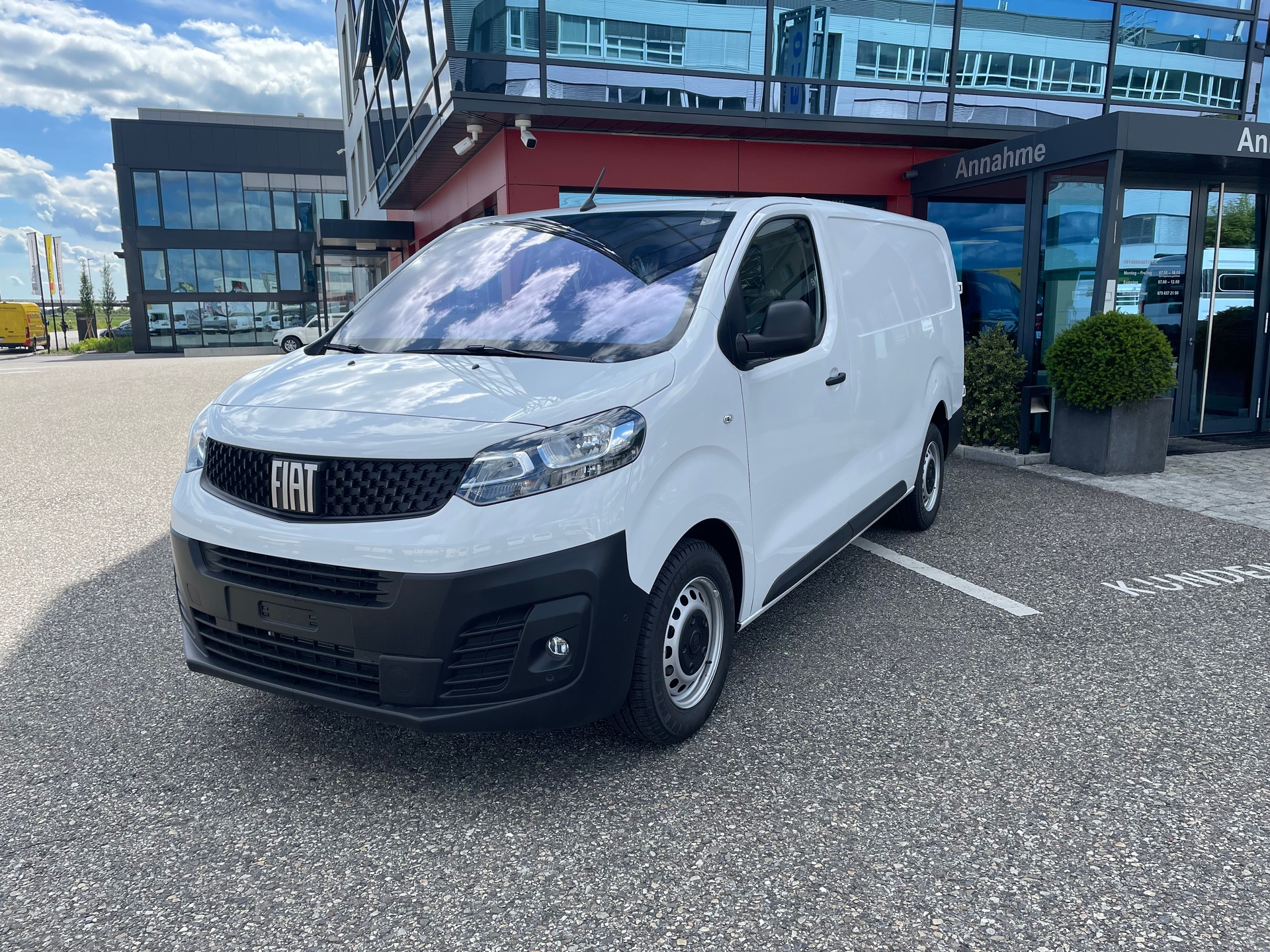 FIAT Scudo 2.0 MJ L3 Swiss Plus AT-image-1